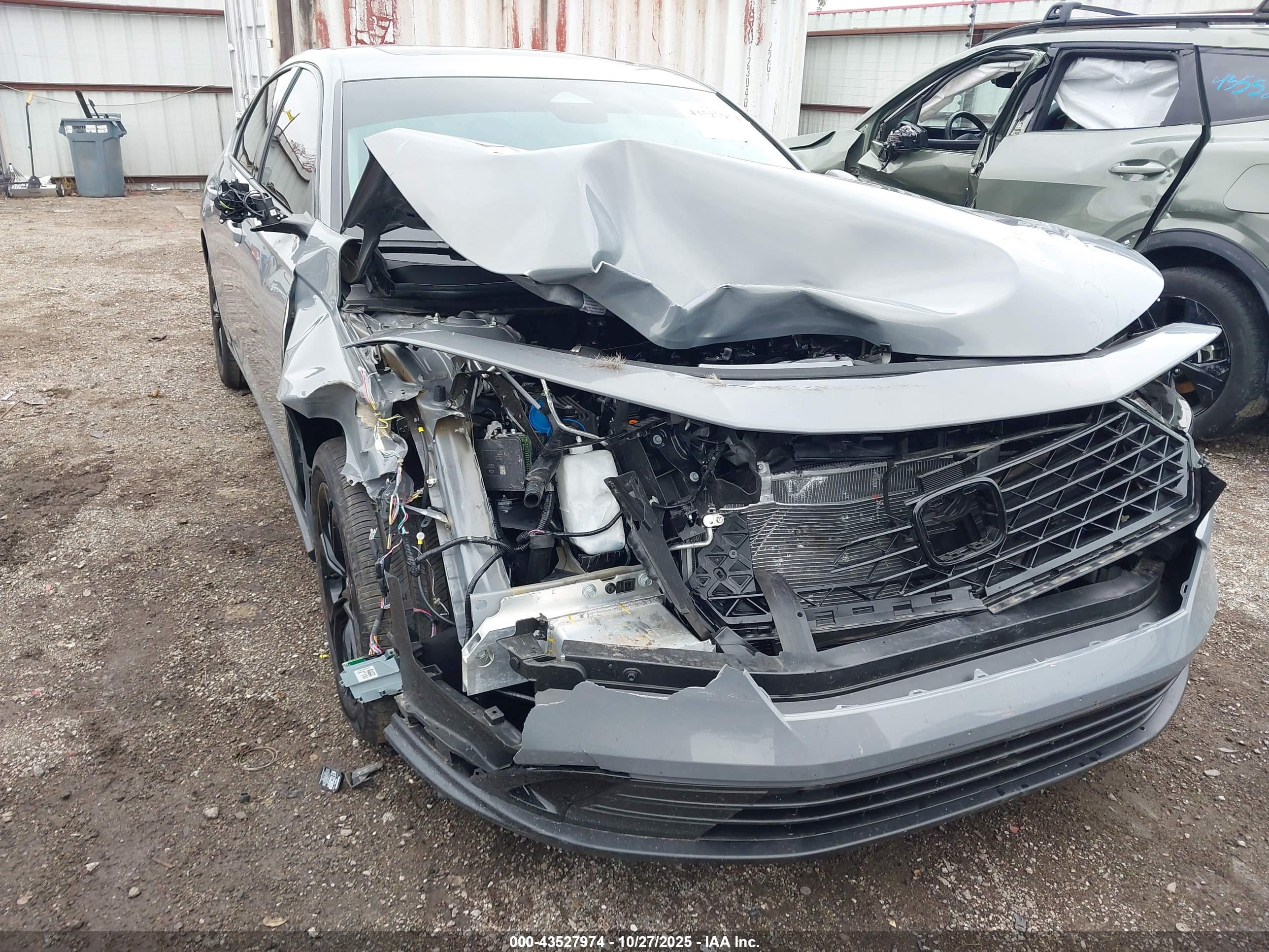 HONDA ACCORD image 6