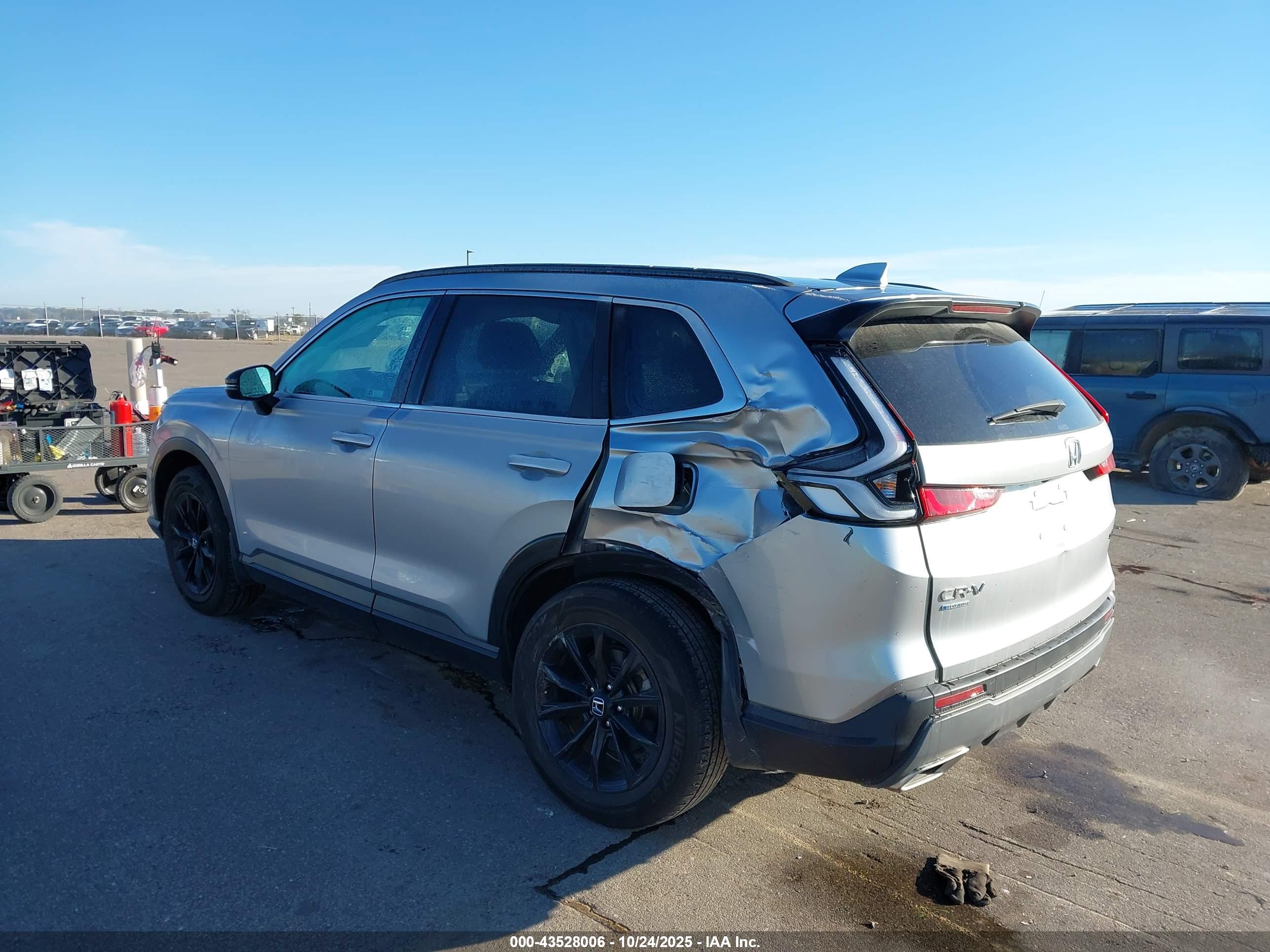 HONDA CR-V image 3