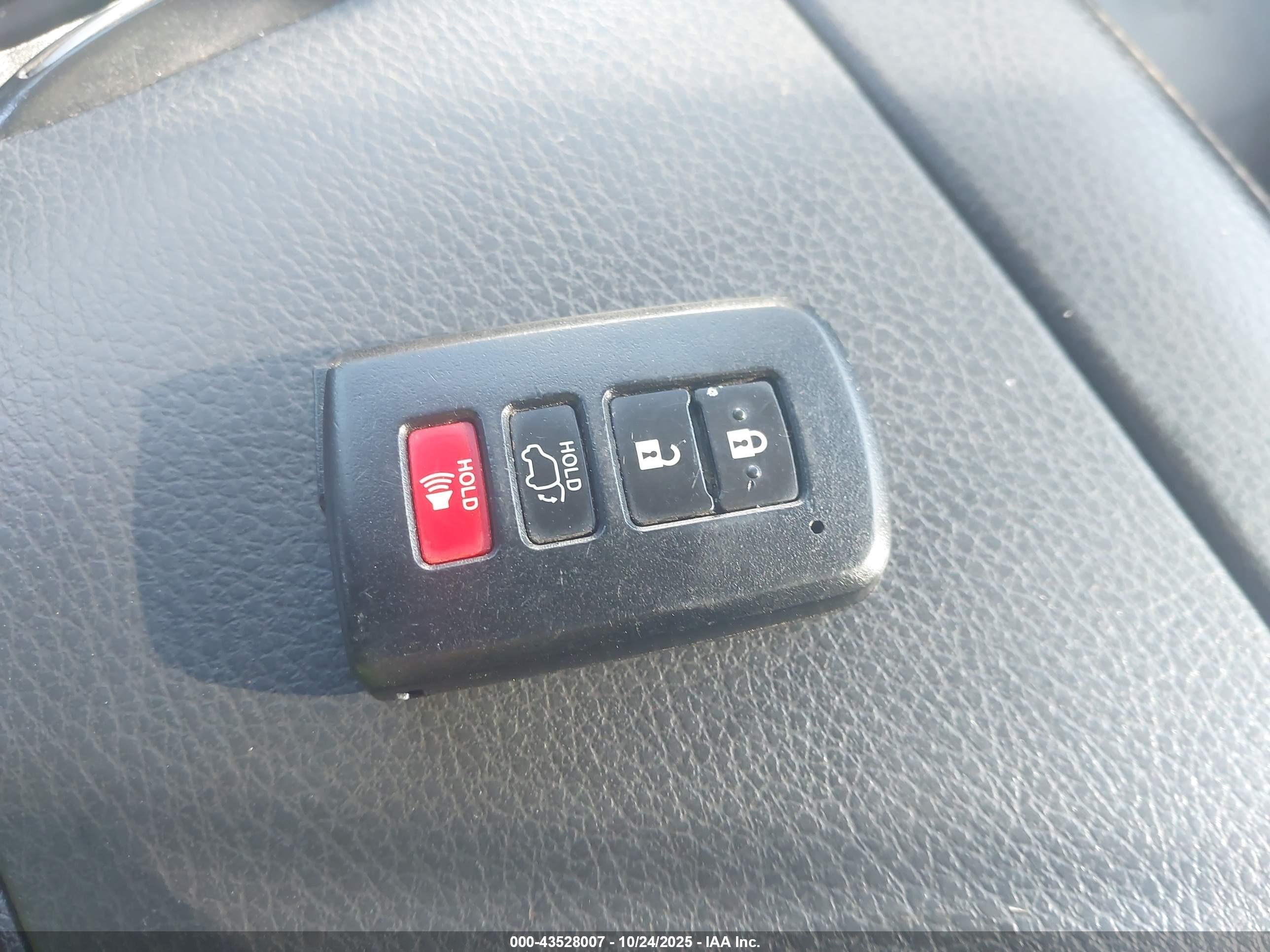 TOYOTA HIGHLANDER image 11