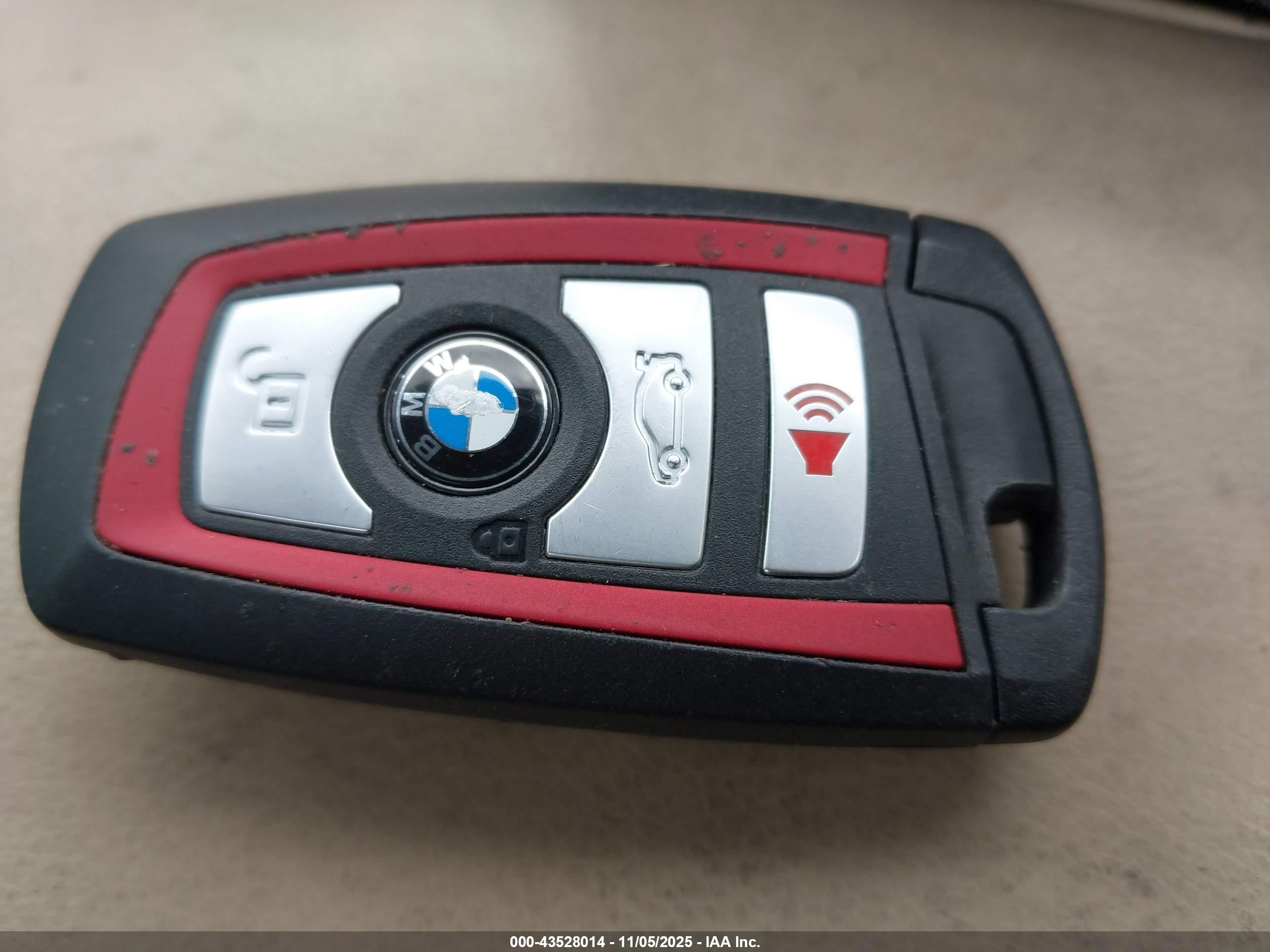 BMW 330I image 11