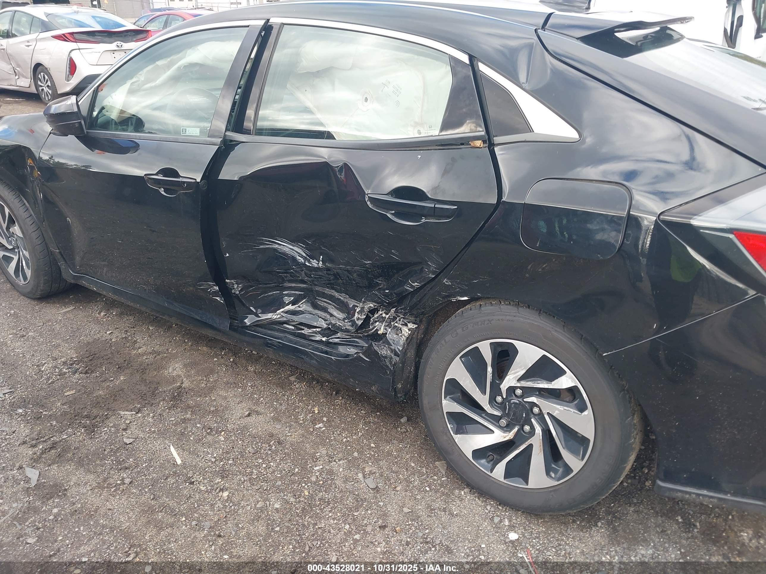 HONDA CIVIC image 6