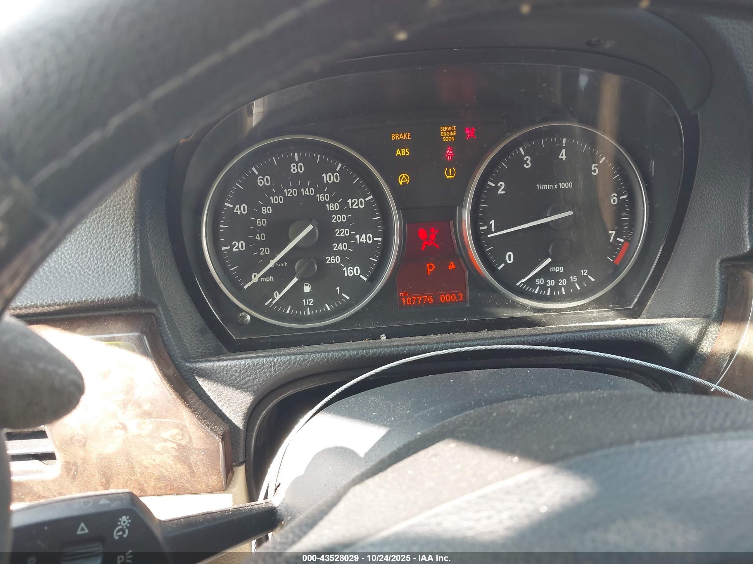 BMW 328I image 7