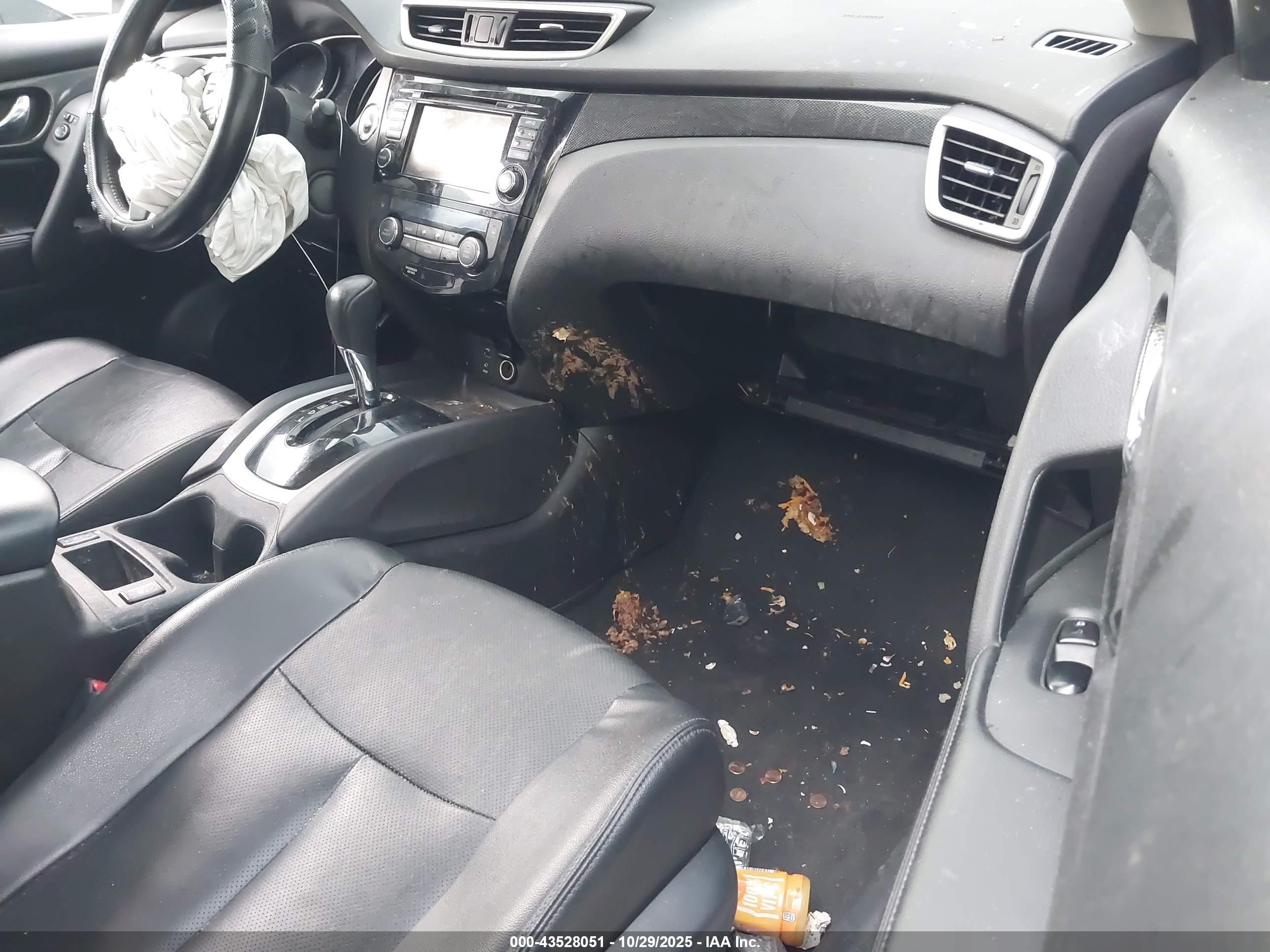 NISSAN ROGUE image 5