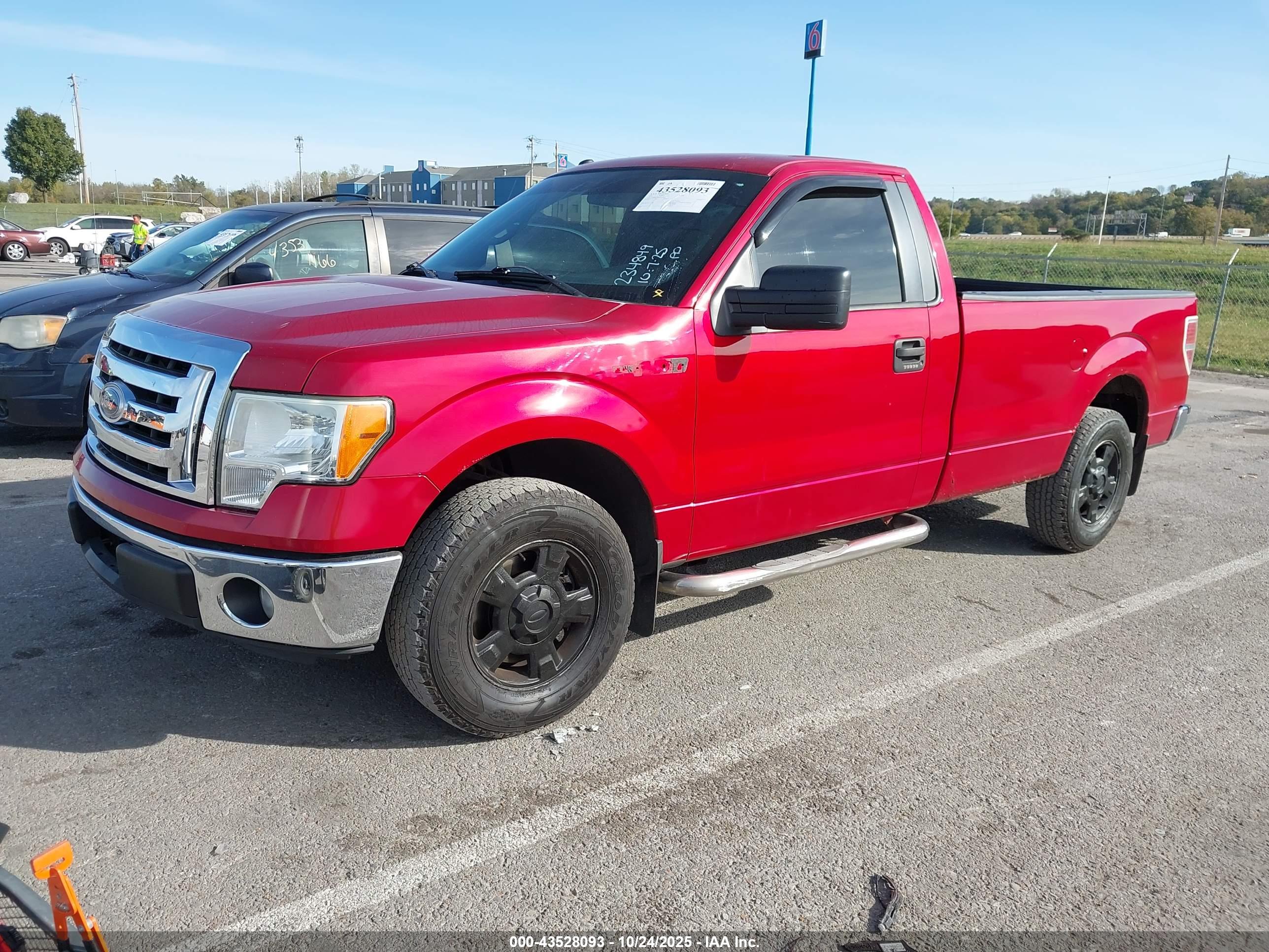 FORD F-150 image 2