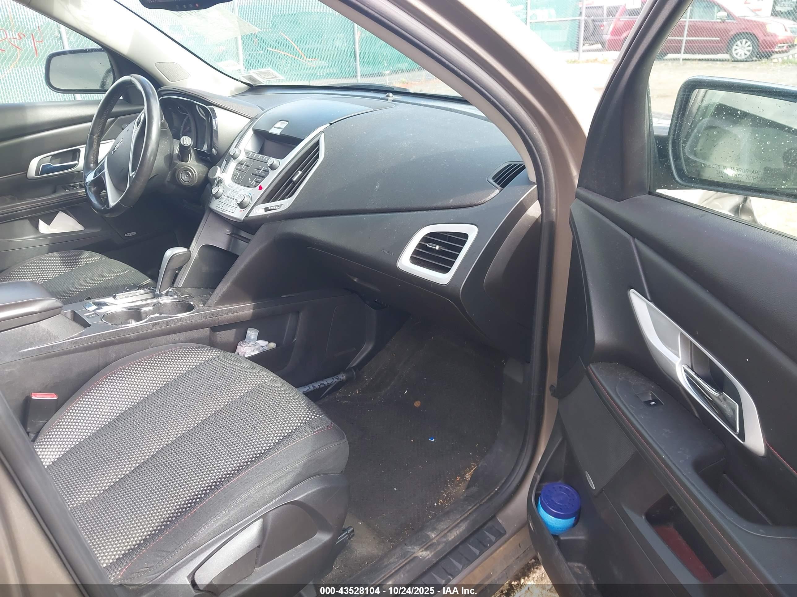 GMC TERRAIN image 5