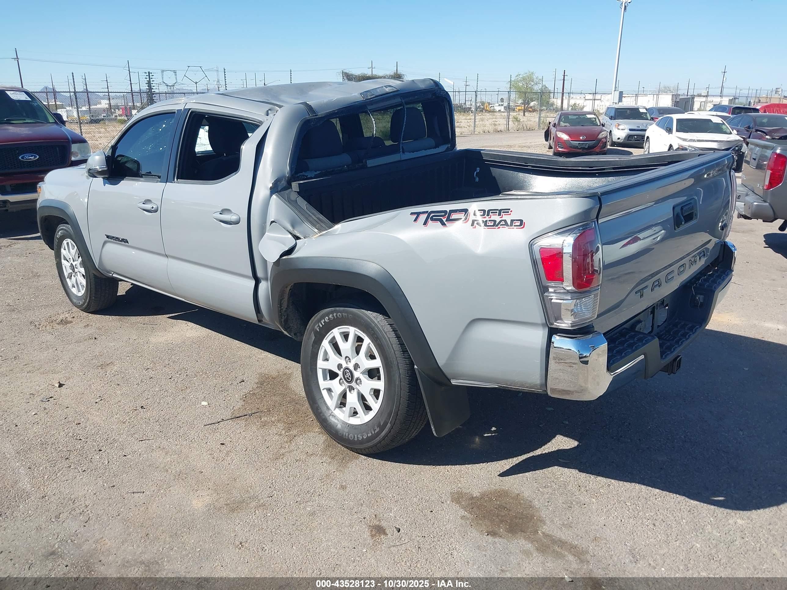 TOYOTA TACOMA image 3