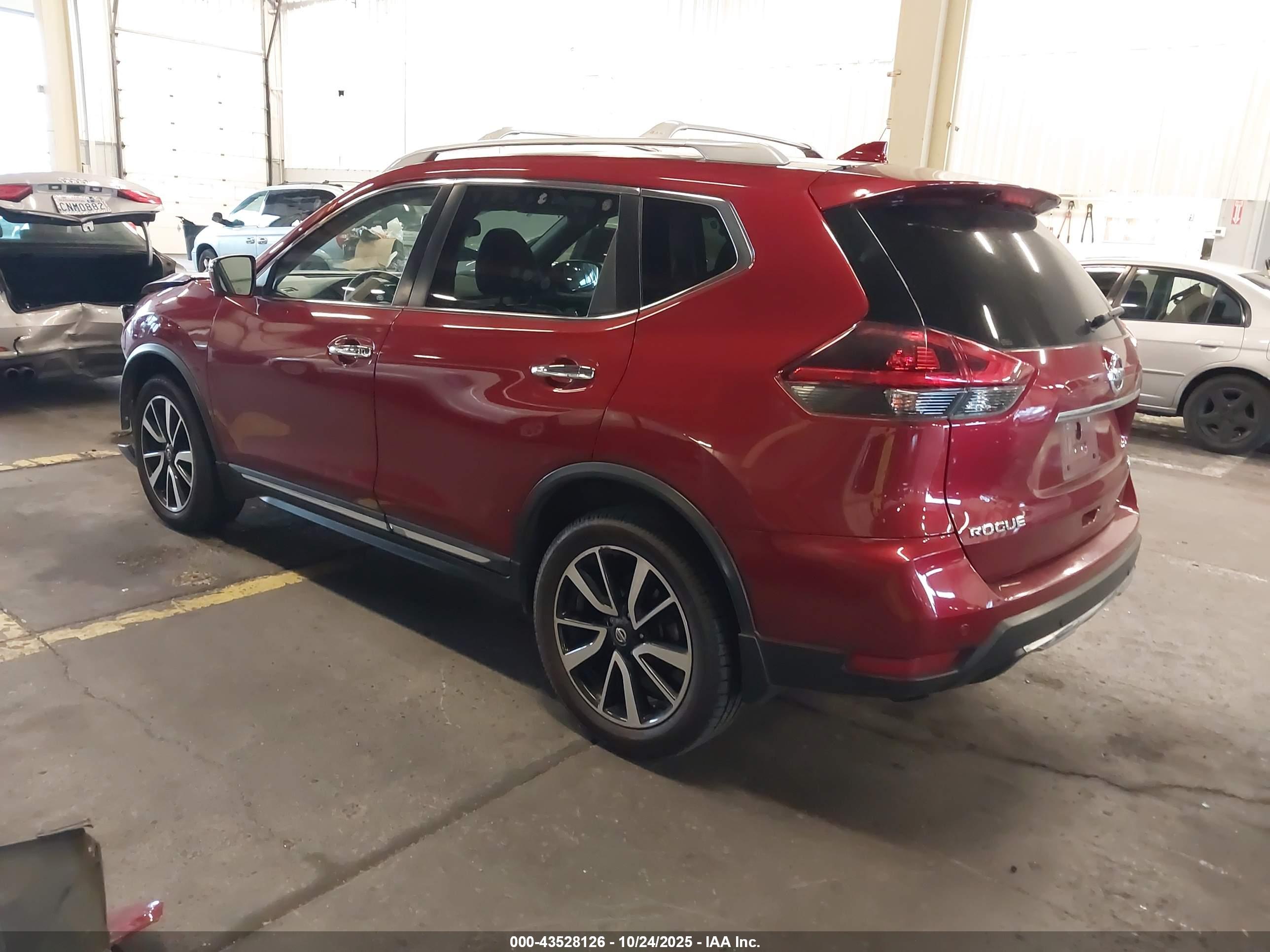 NISSAN ROGUE image 3
