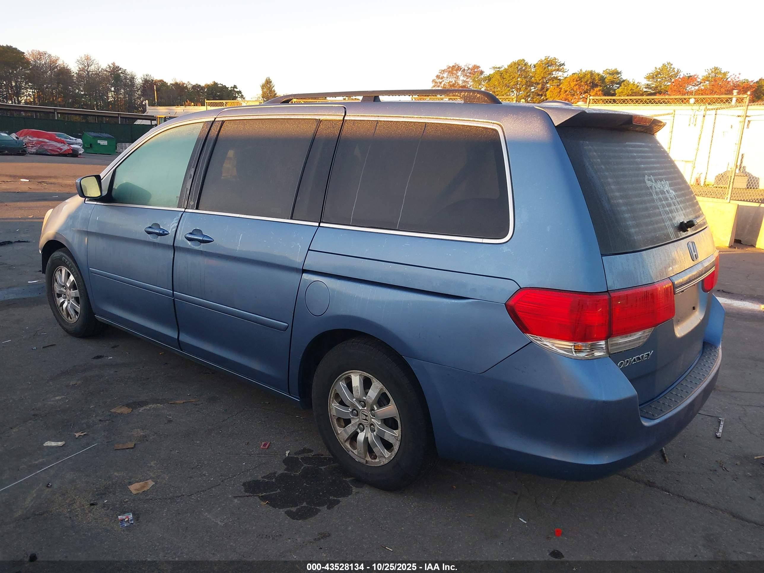 HONDA ODYSSEY image 3