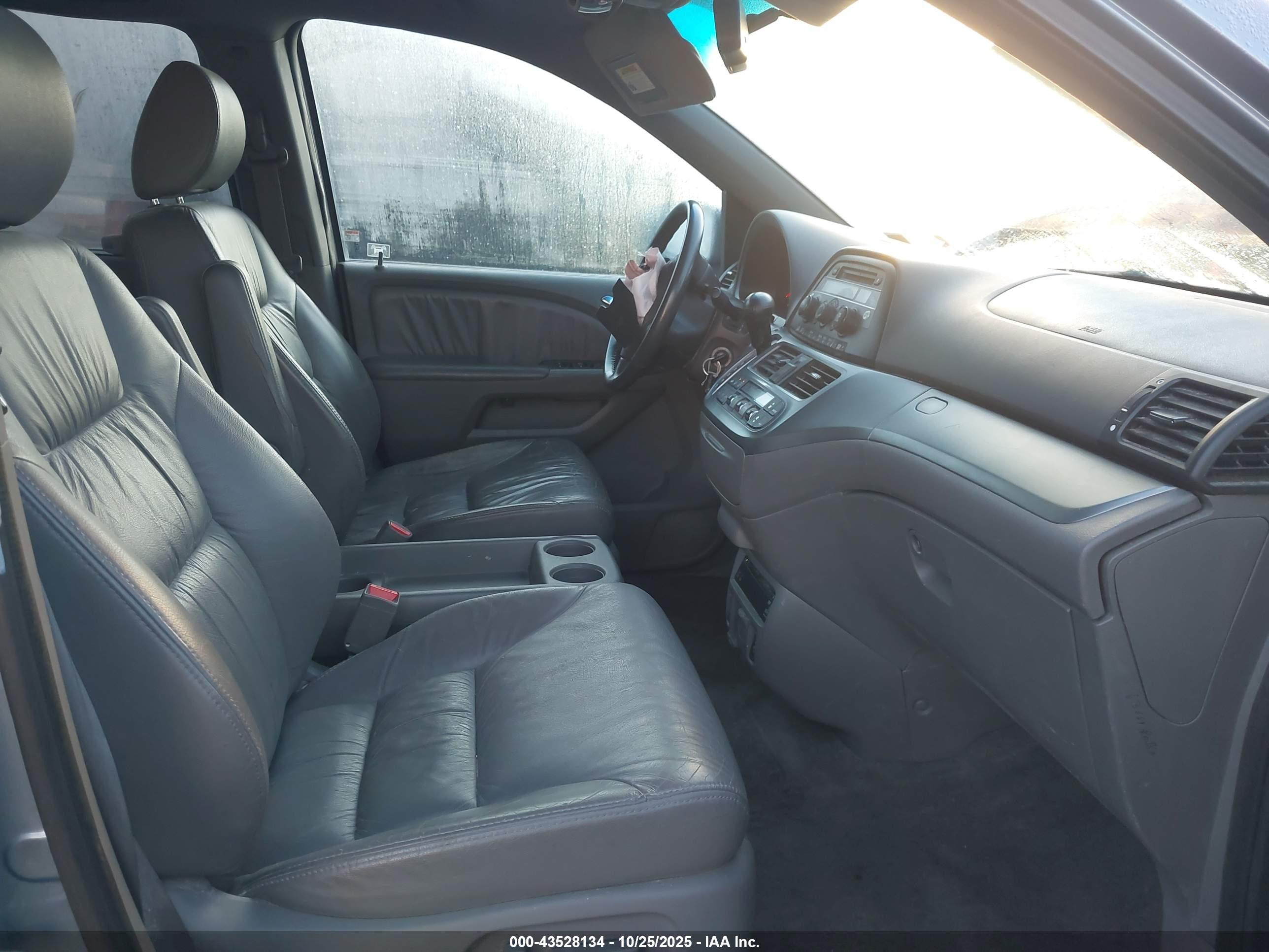 HONDA ODYSSEY image 5