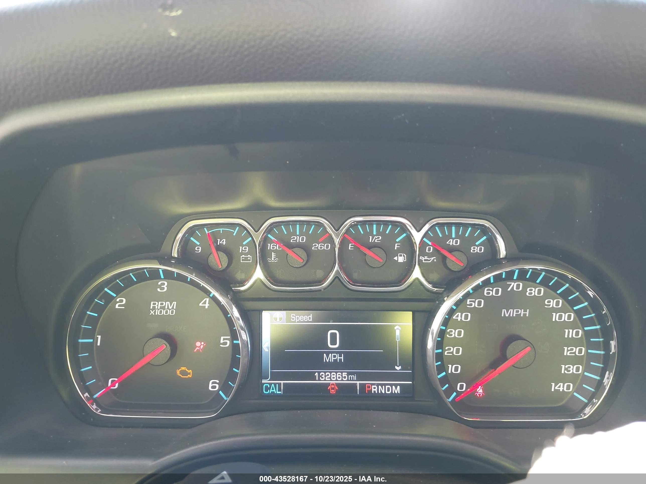 CHEVROLET SILVERADO image 7