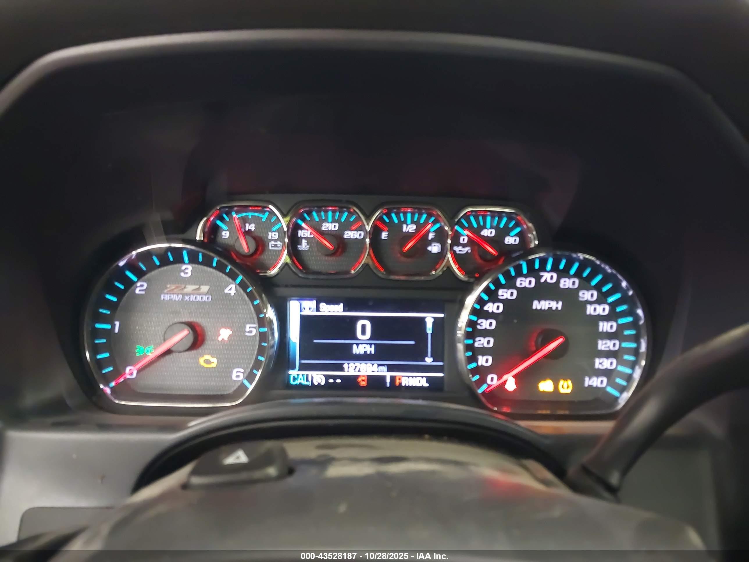 CHEVROLET SILVERADO image 7
