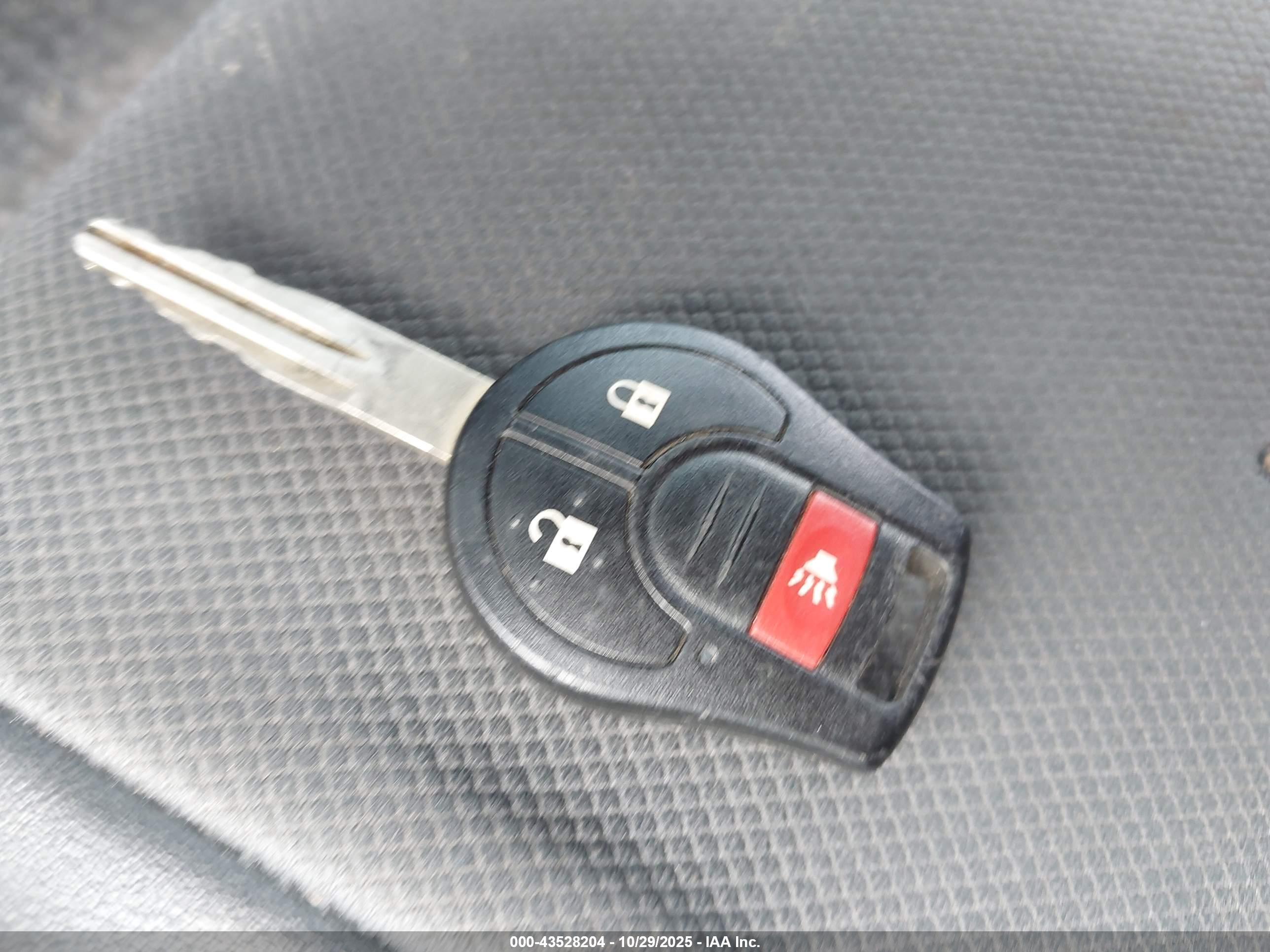 NISSAN NV200 image 11