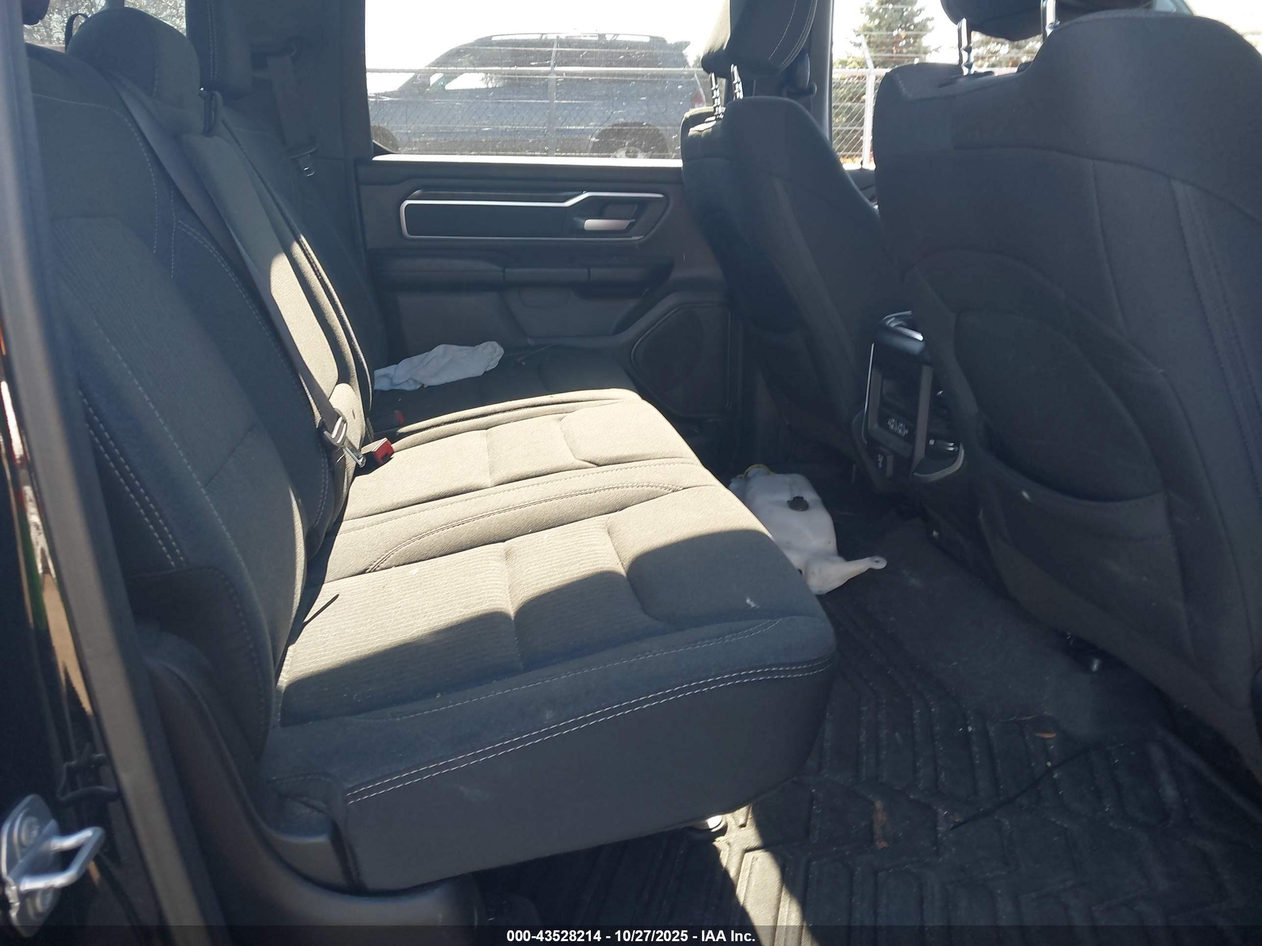 RAM 1500 image 8