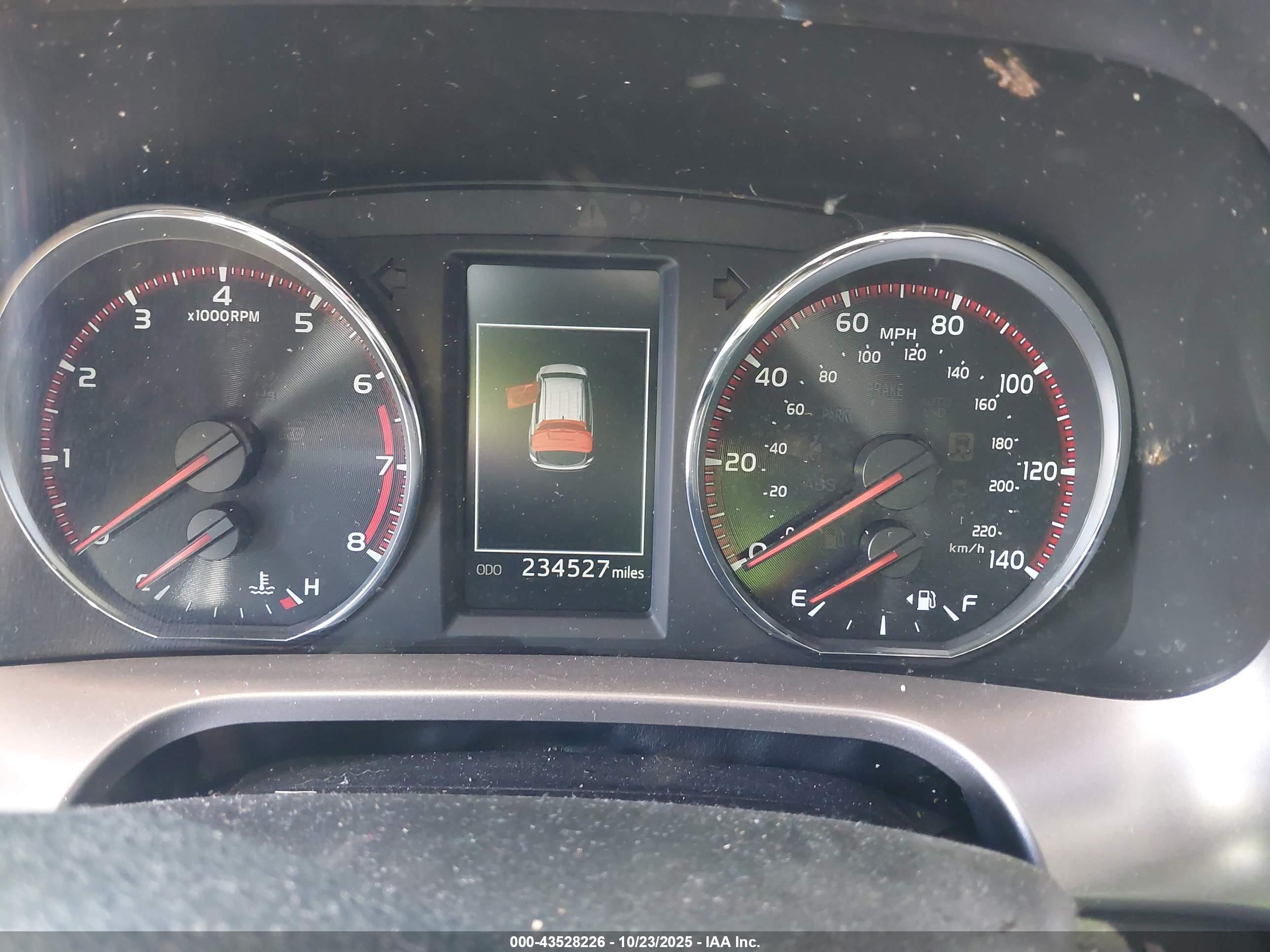 TOYOTA RAV4 image 7