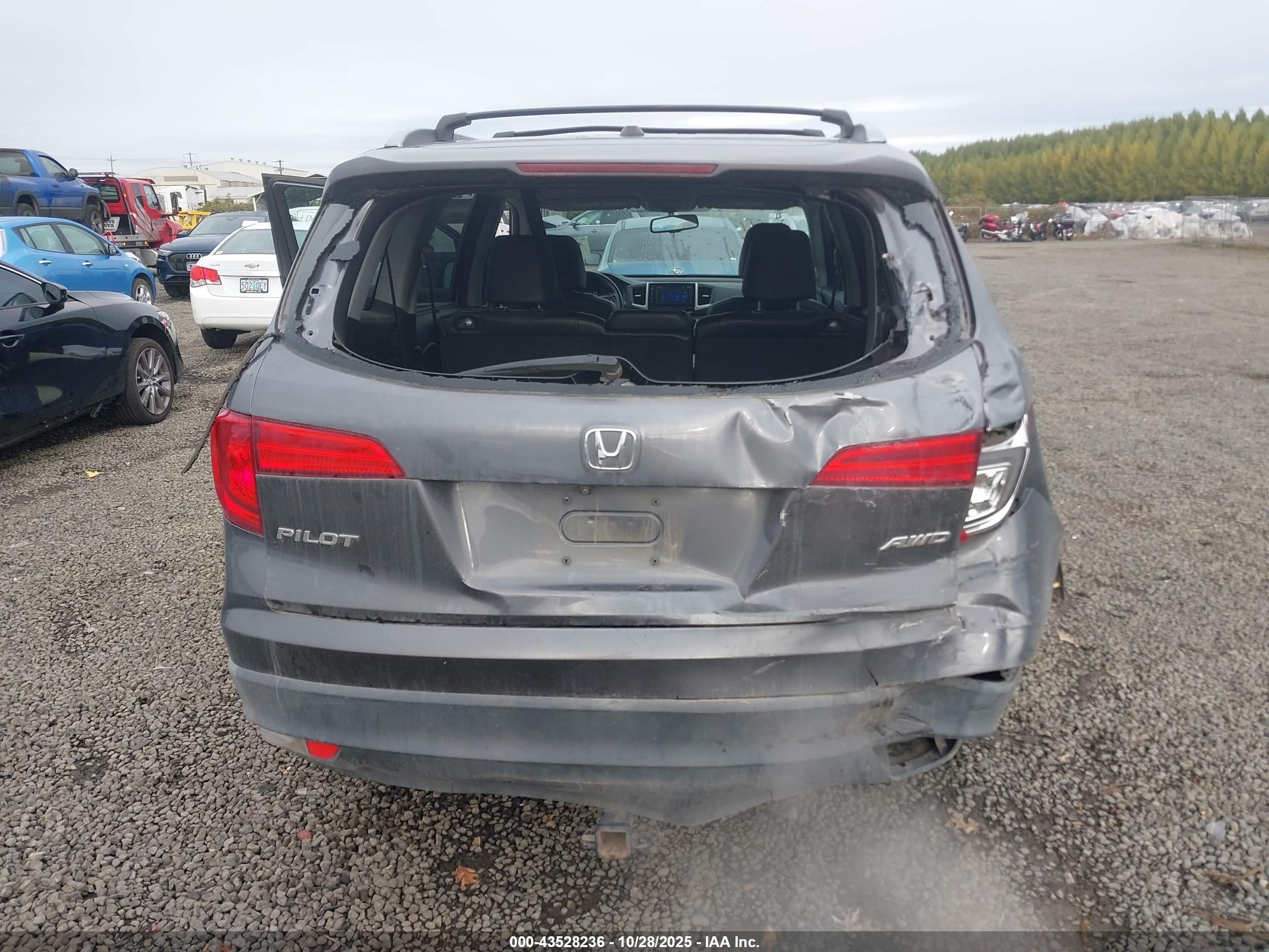 HONDA PILOT image 6
