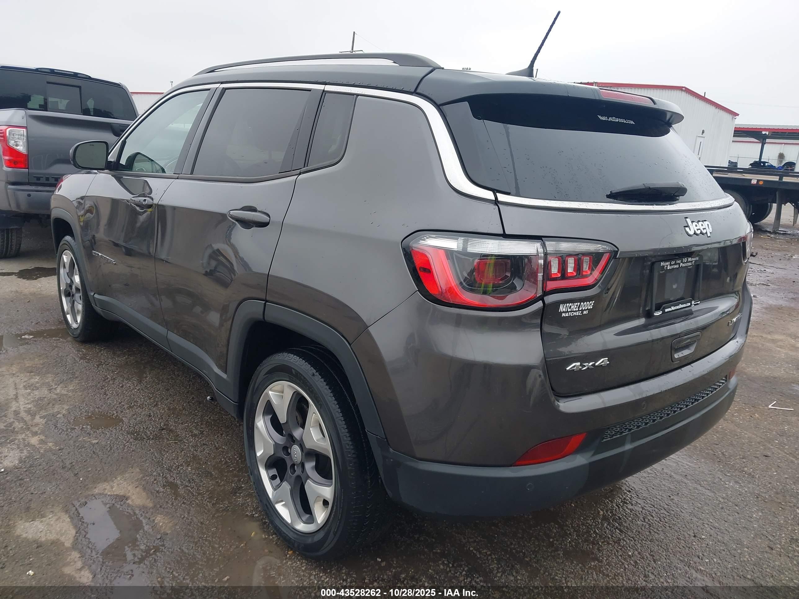 JEEP COMPASS image 3