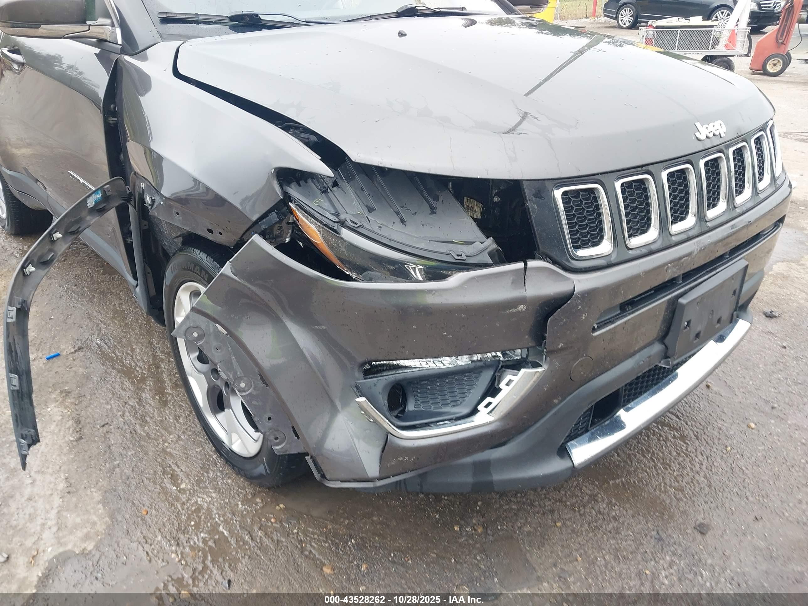 JEEP COMPASS image 6