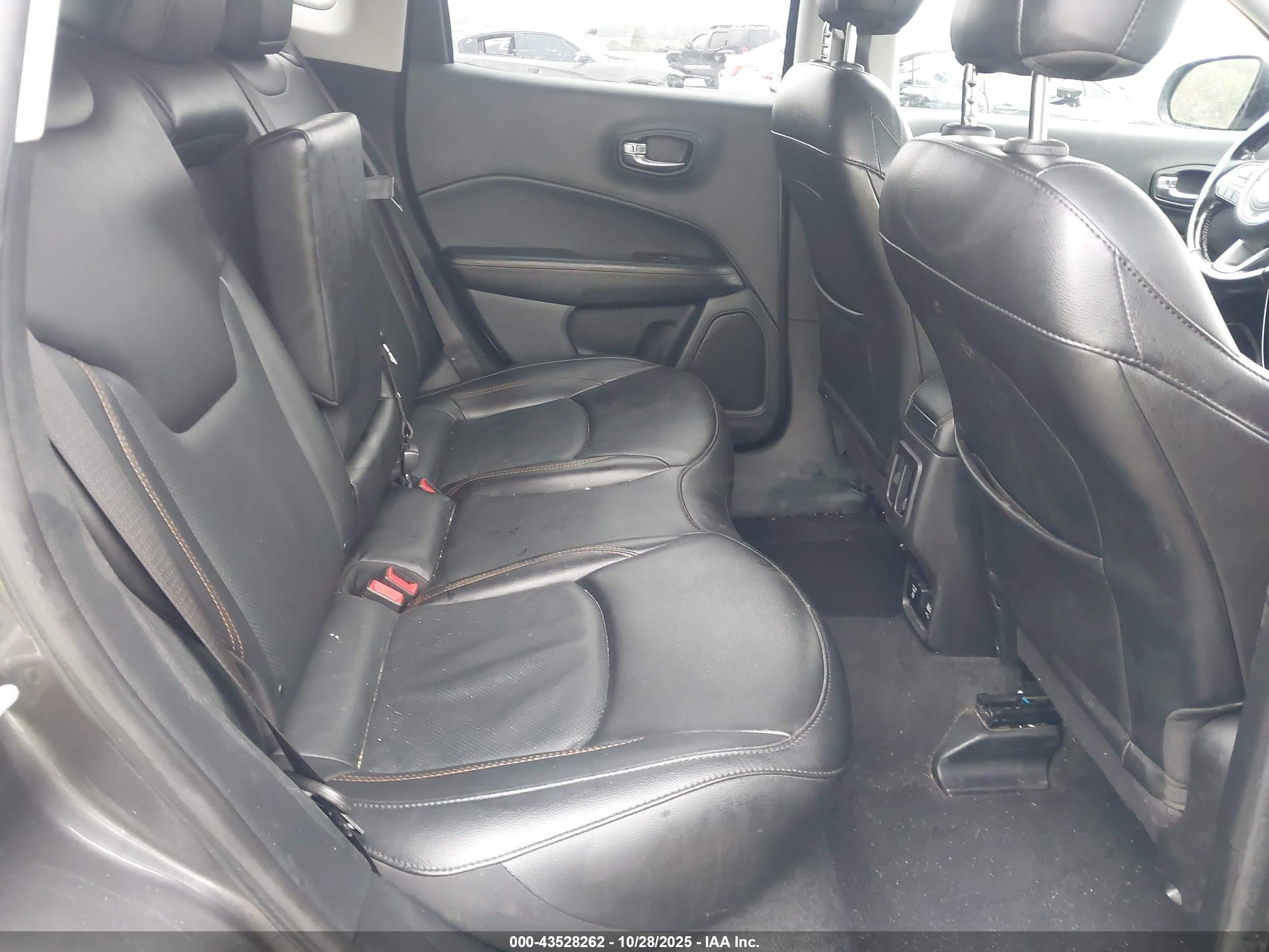 JEEP COMPASS image 8