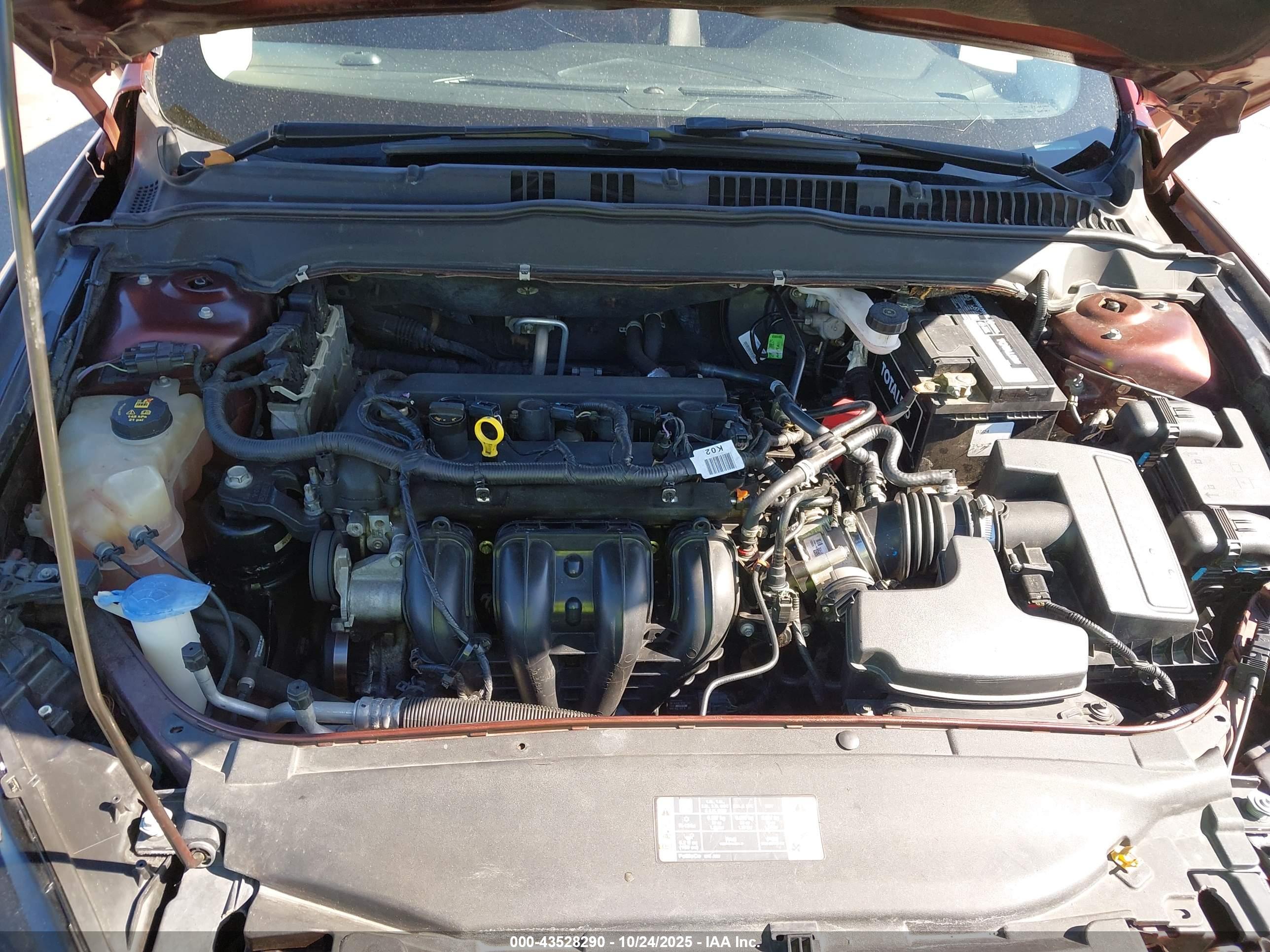 FORD FUSION image 10