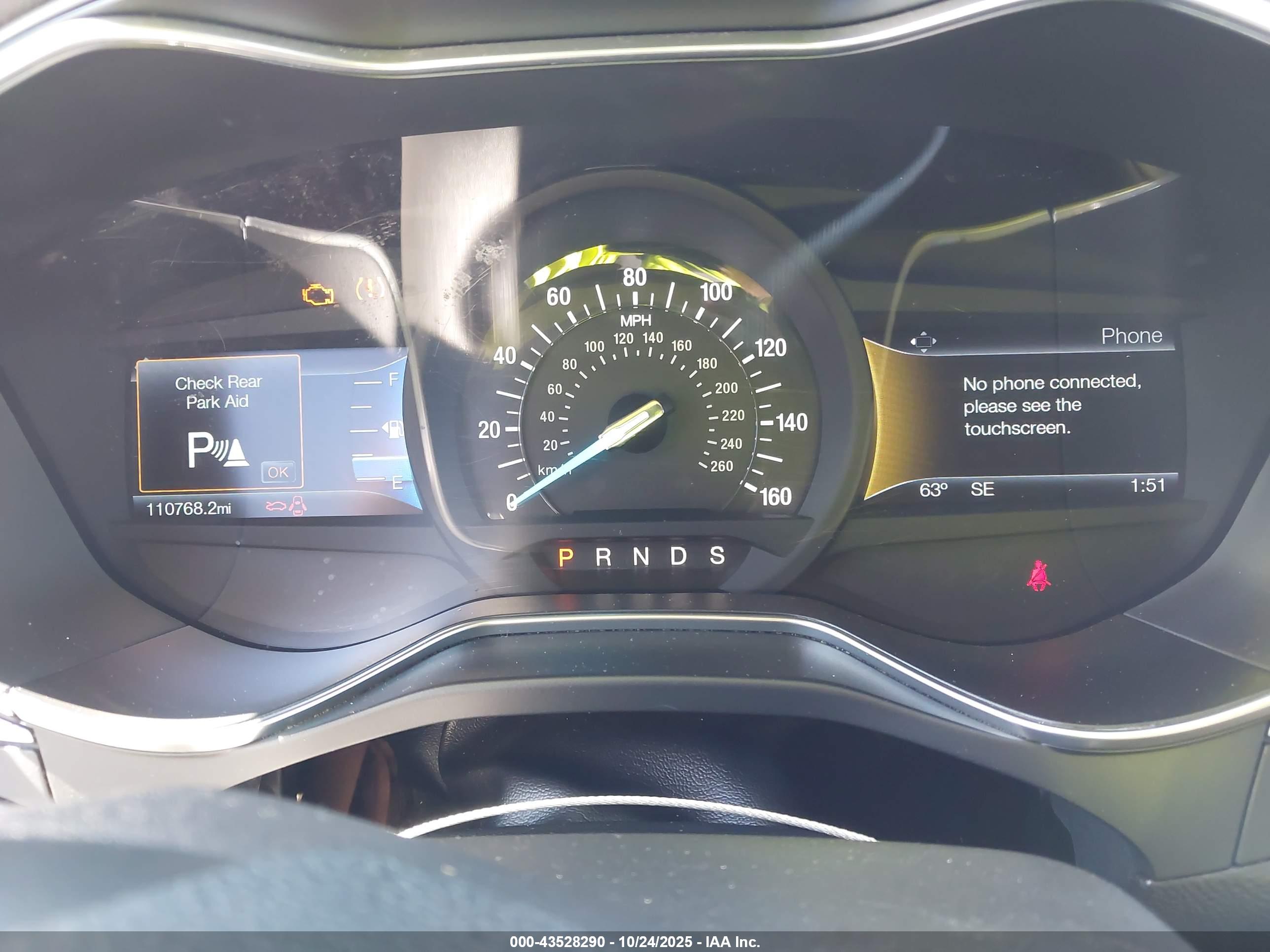 FORD FUSION image 7
