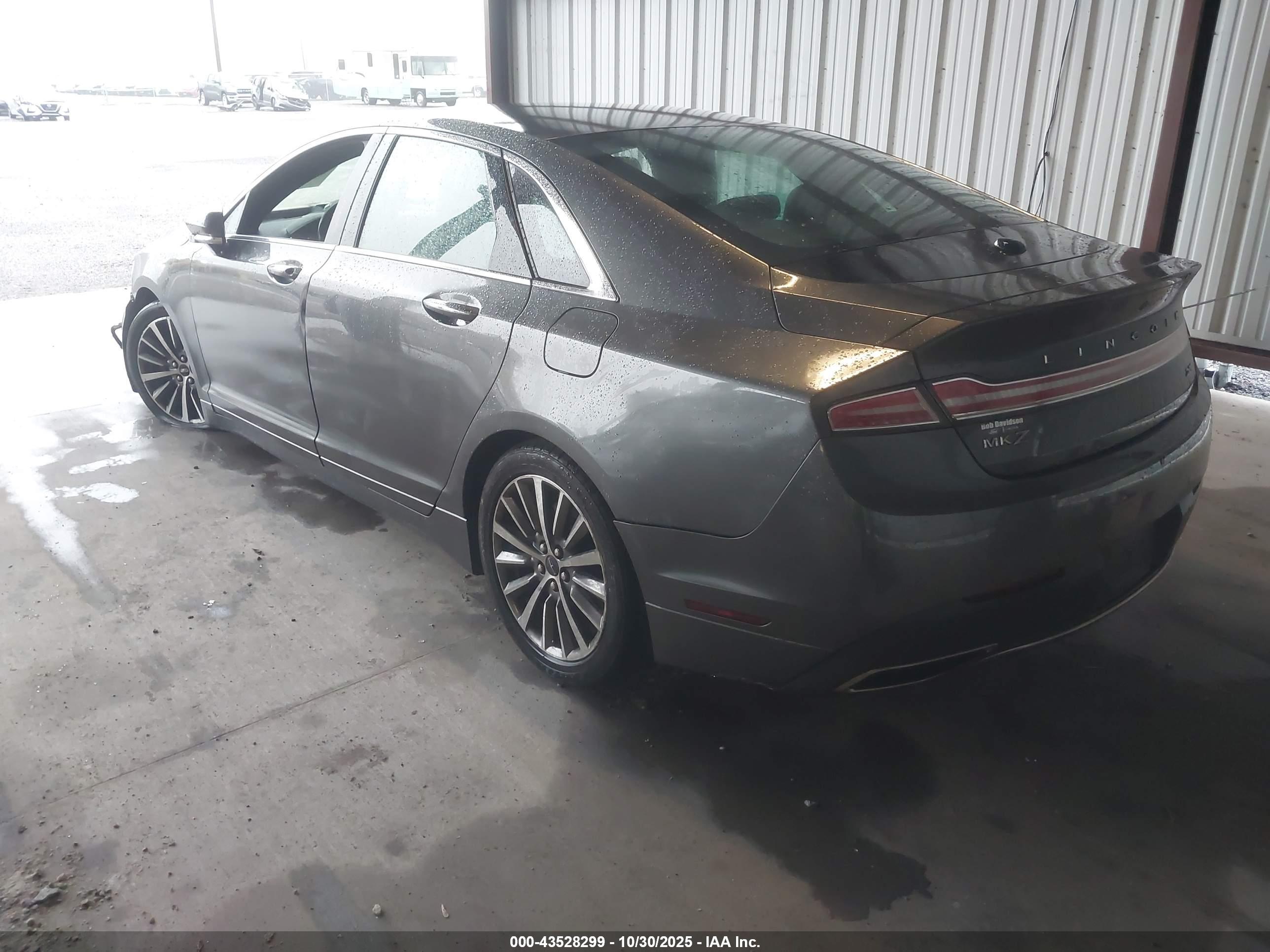 LINCOLN MKZ image 3