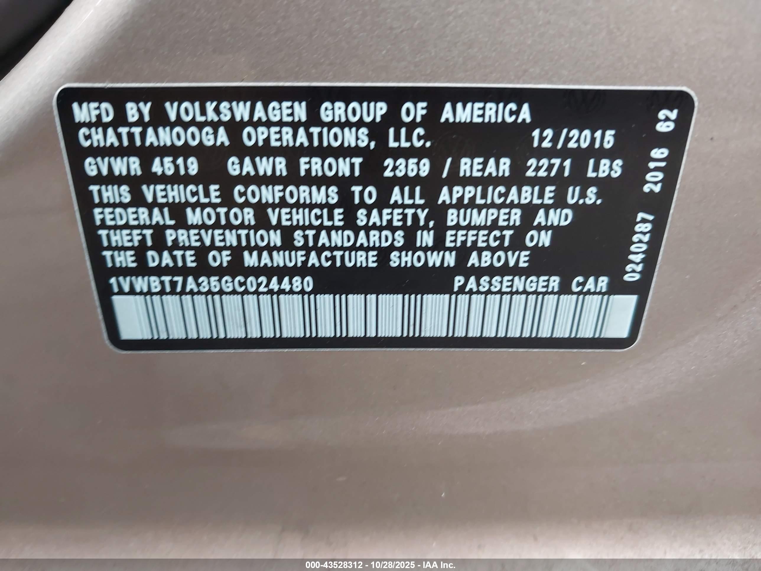 VOLKSWAGEN PASSAT image 9