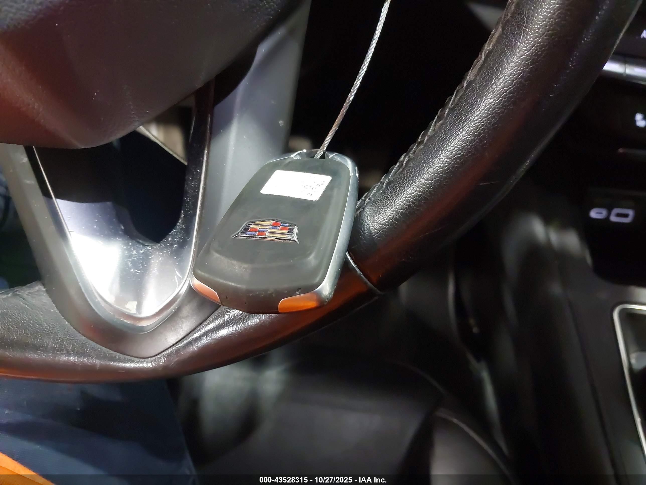 CADILLAC XT4 image 11