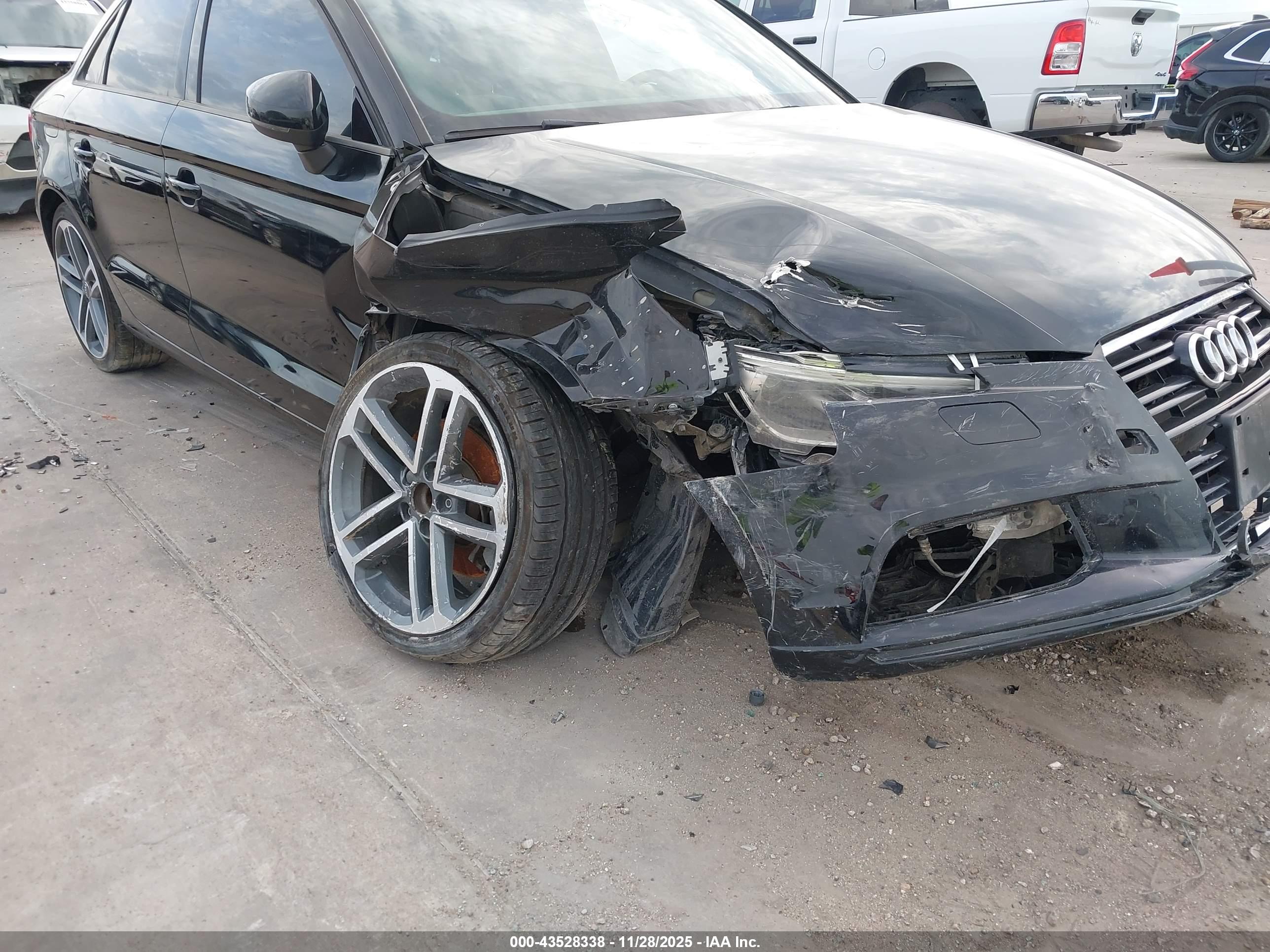 AUDI A3 image 6