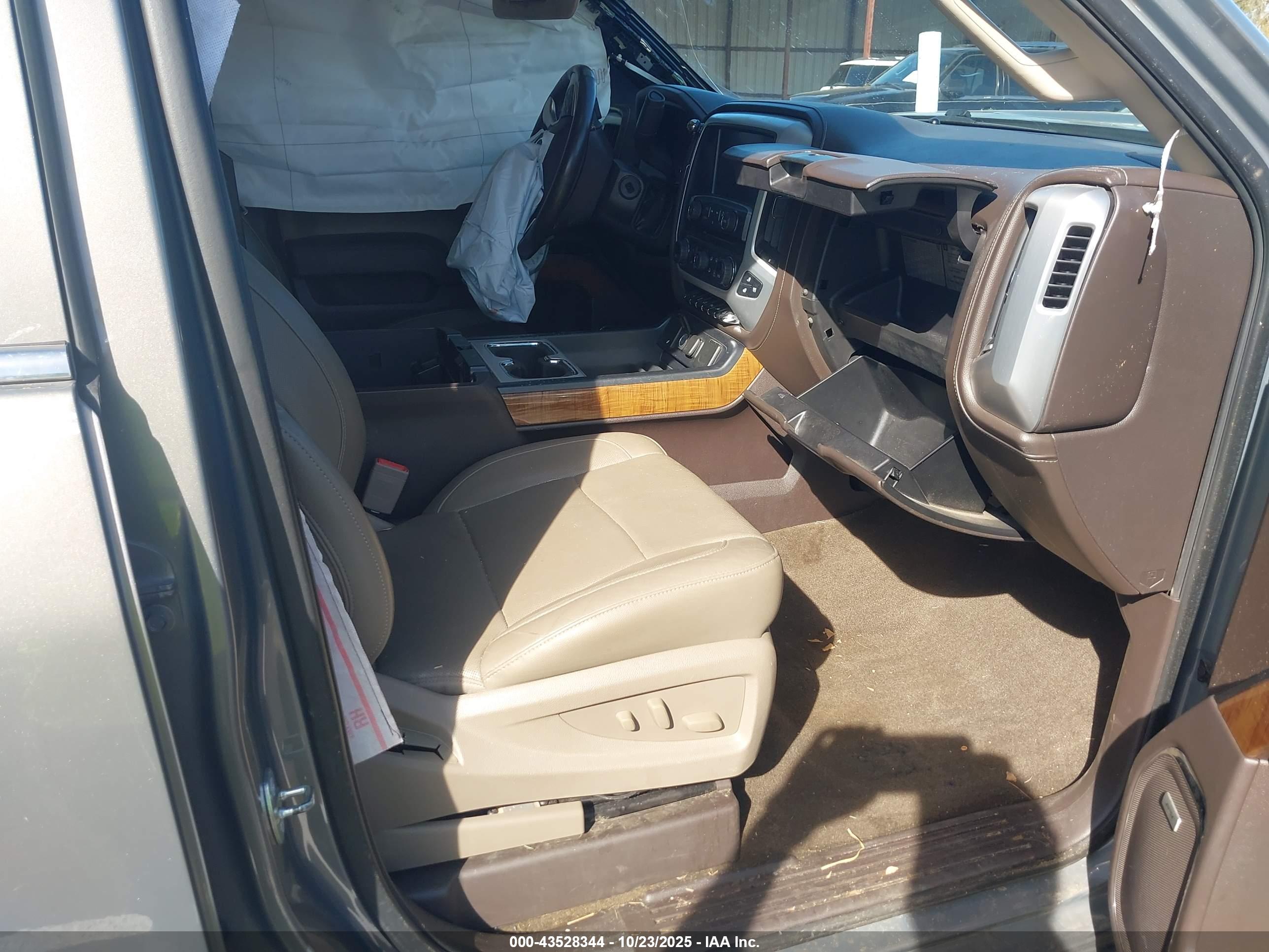GMC SIERRA image 5