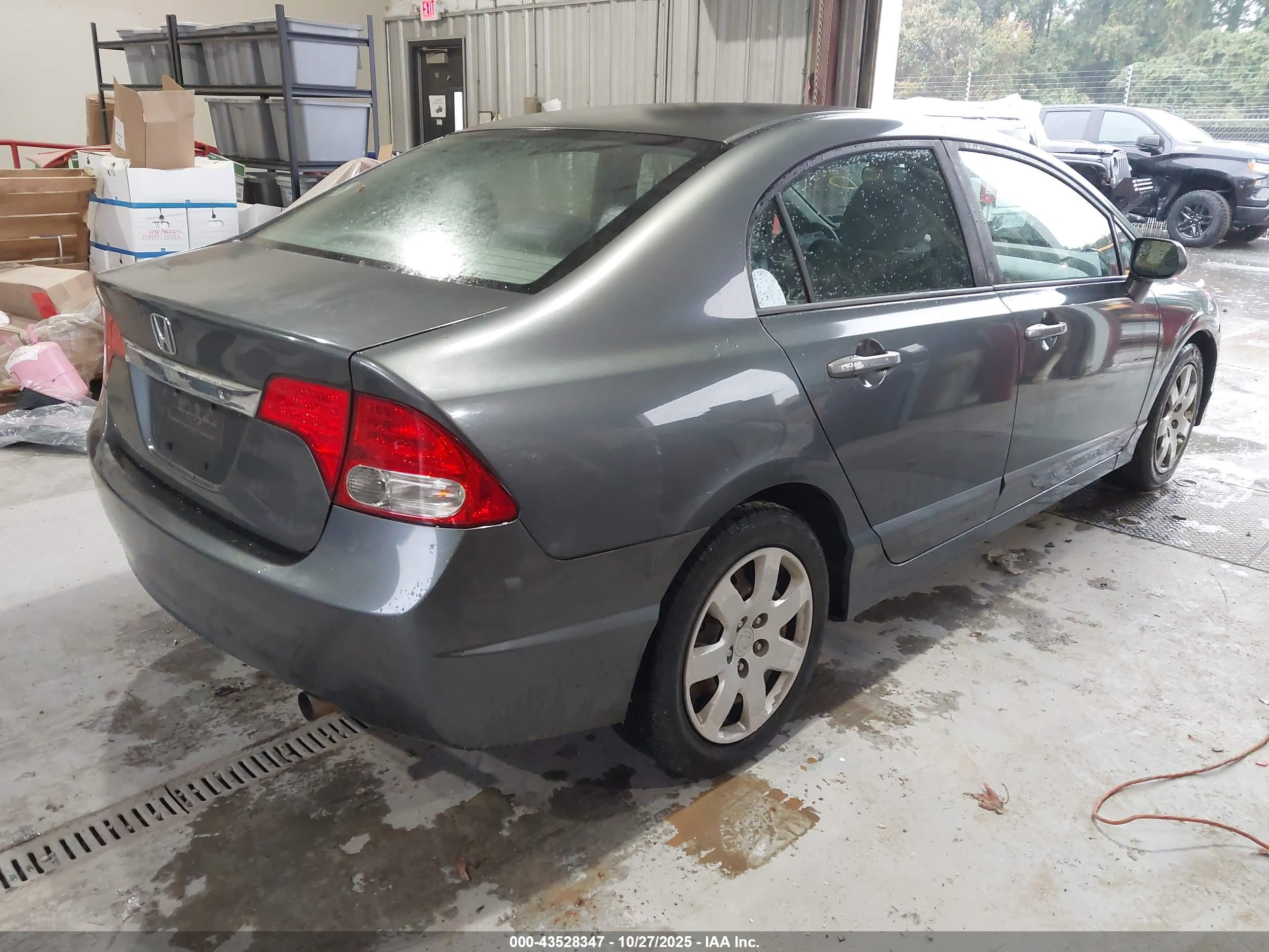 HONDA CIVIC image 4