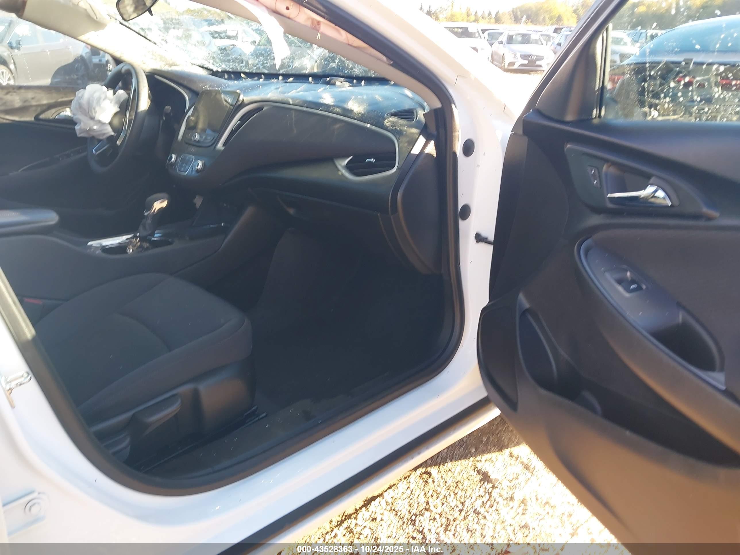 CHEVROLET MALIBU image 5