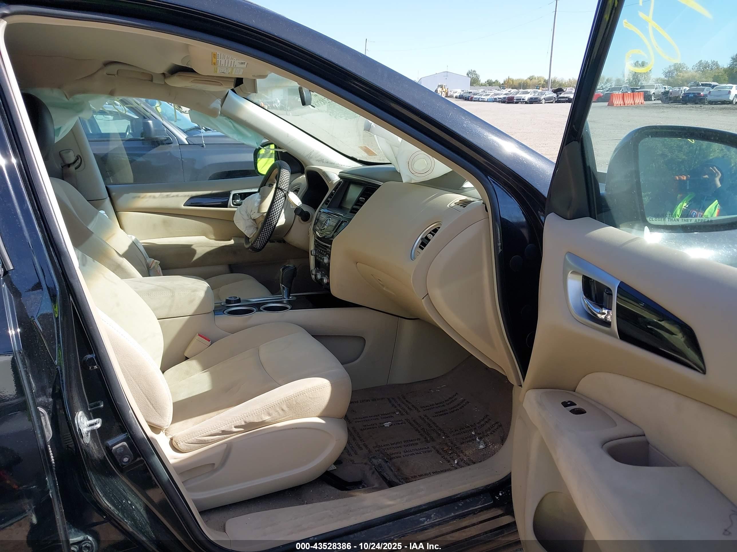 NISSAN PATHFINDER image 5
