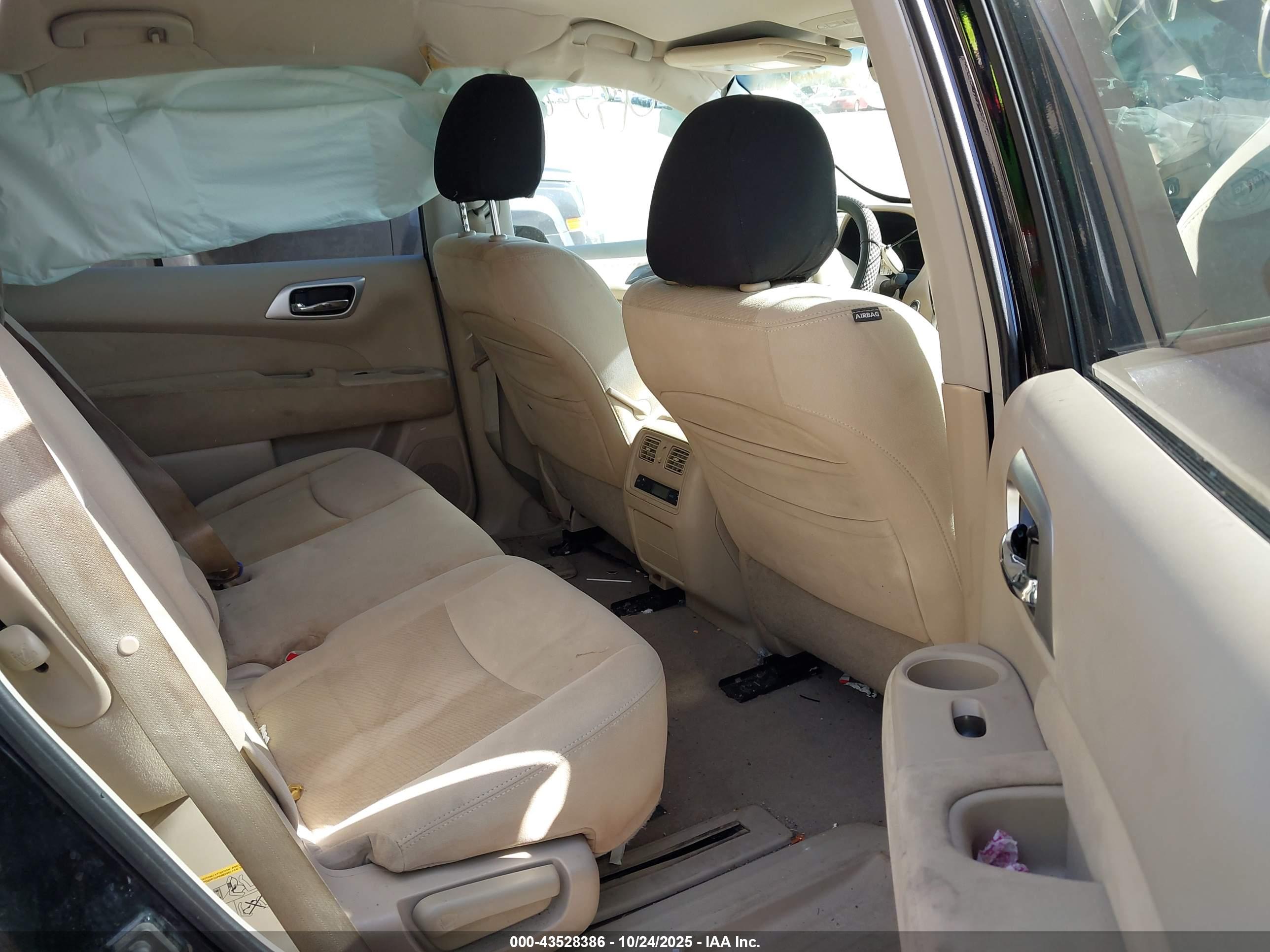 NISSAN PATHFINDER image 8