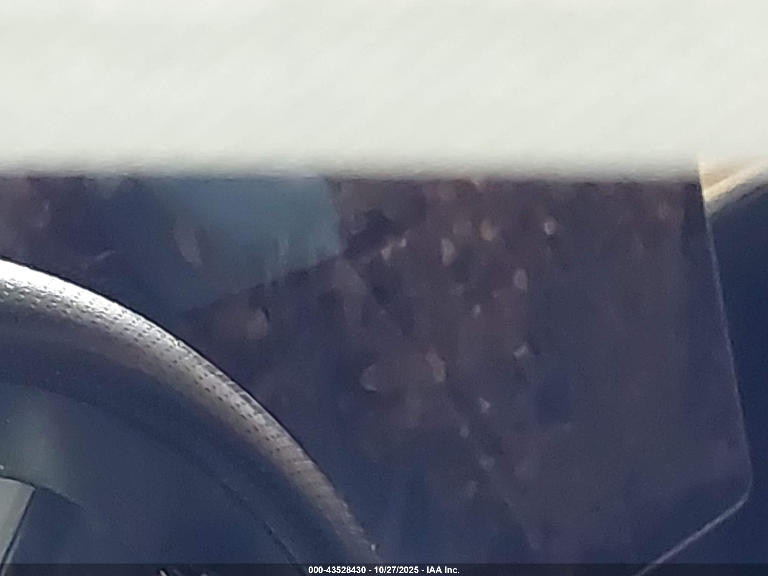 TESLA MODEL image 7