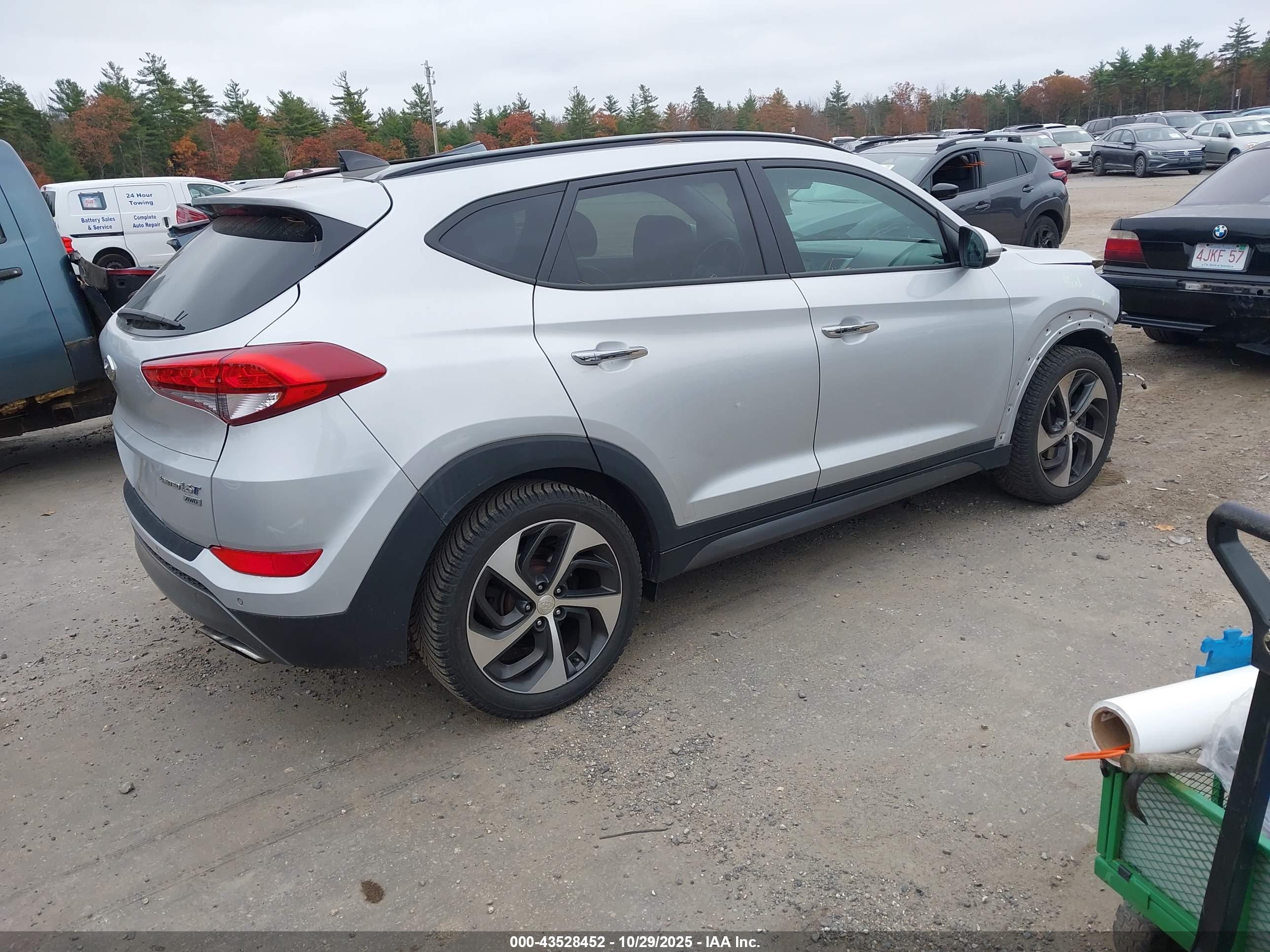 HYUNDAI TUCSON image 4