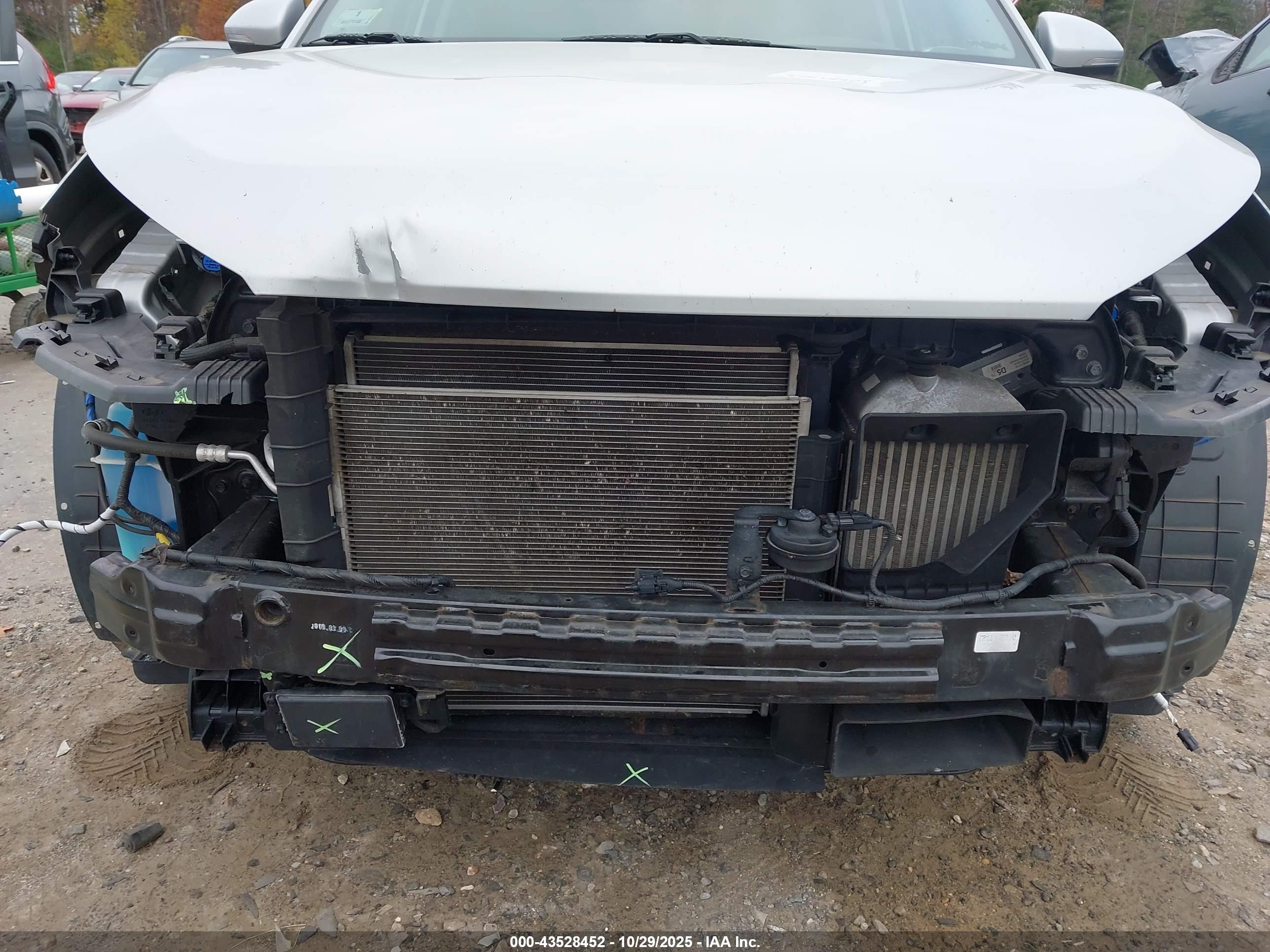 HYUNDAI TUCSON image 6