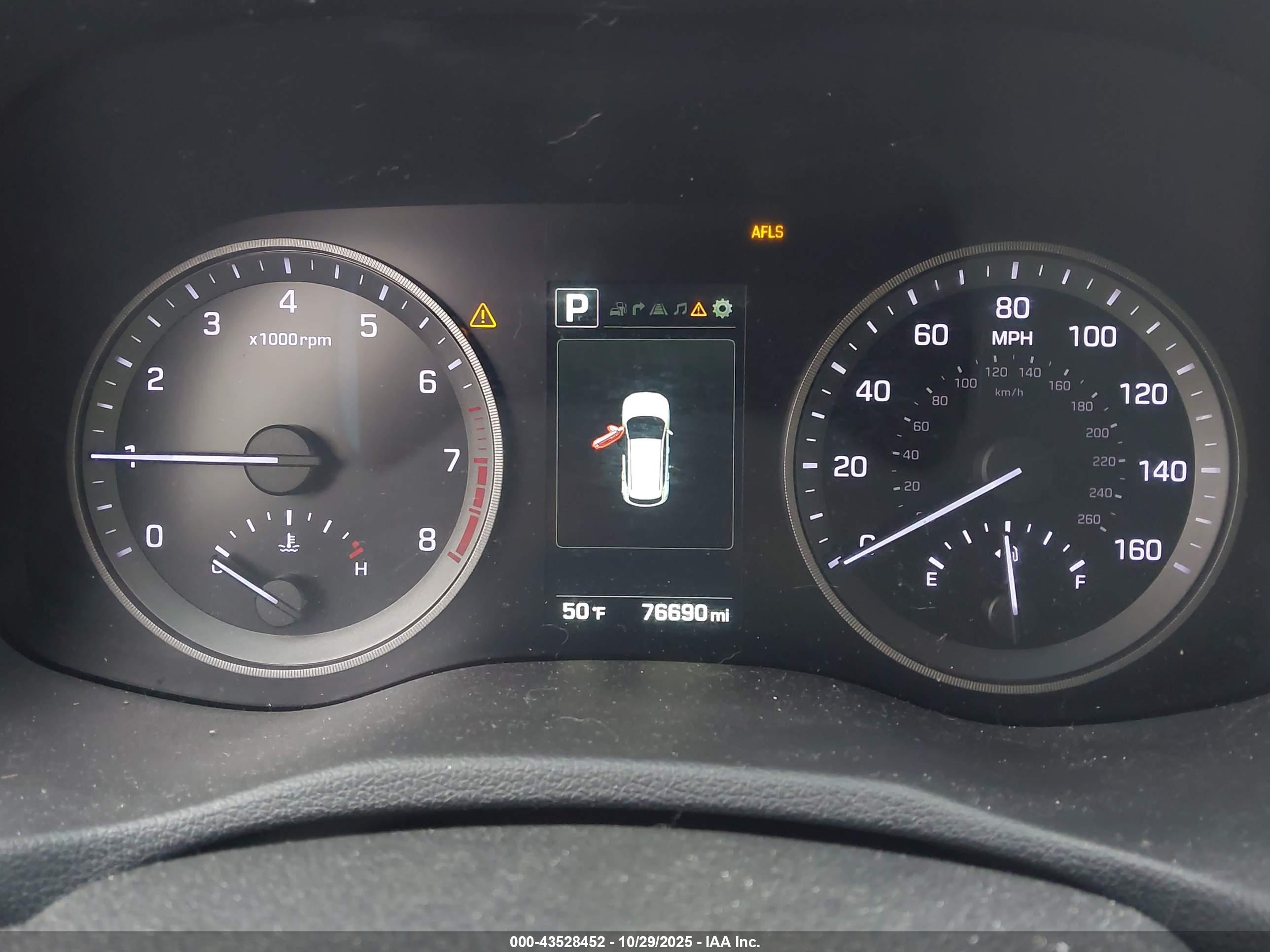 HYUNDAI TUCSON image 7