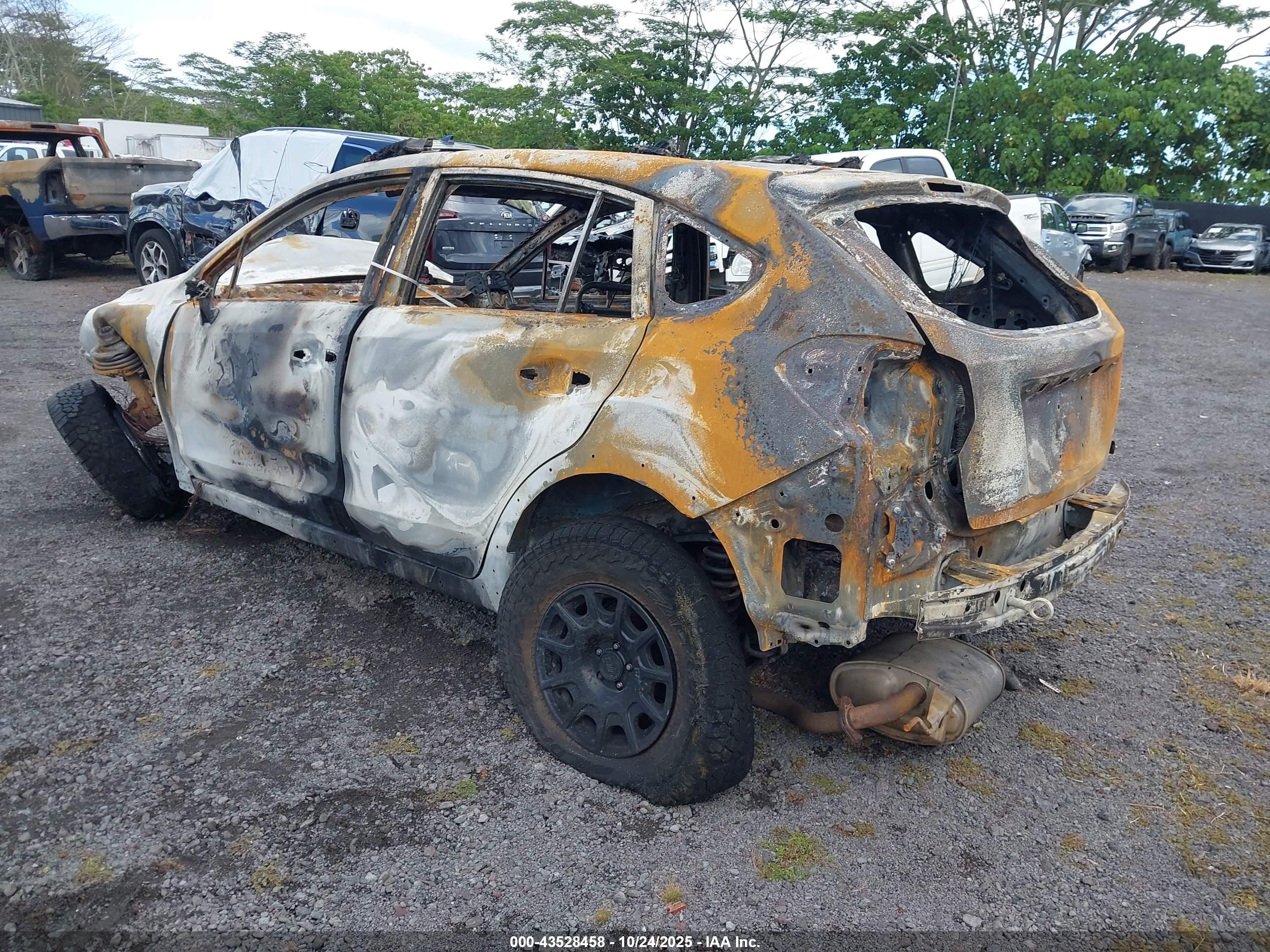 SUBARU CROSSTREK image 3