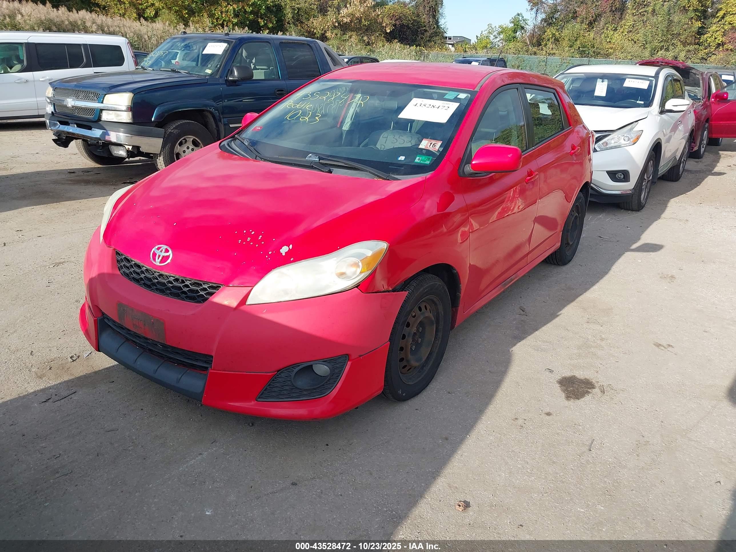 TOYOTA MATRIX image 2