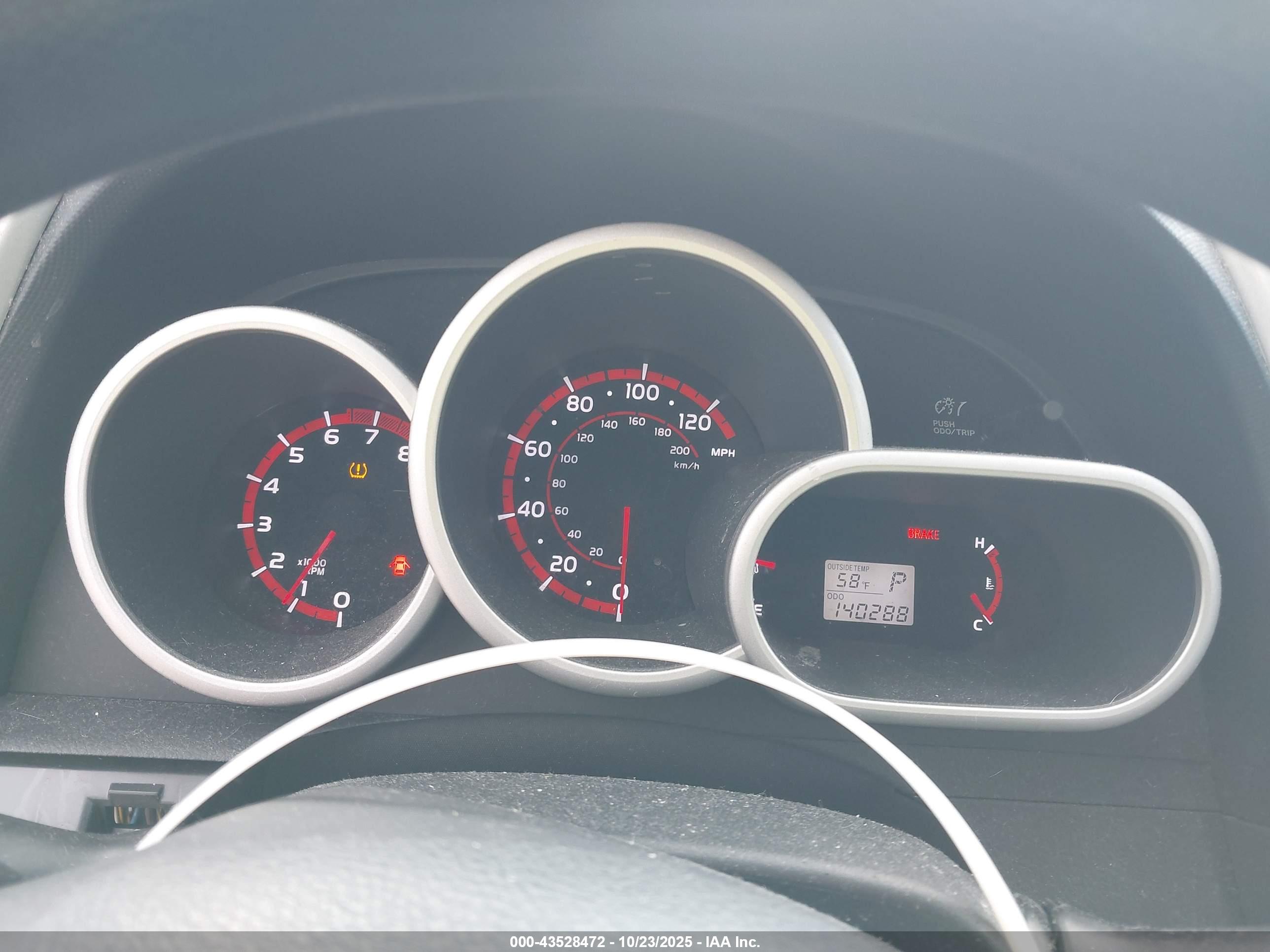 TOYOTA MATRIX image 7