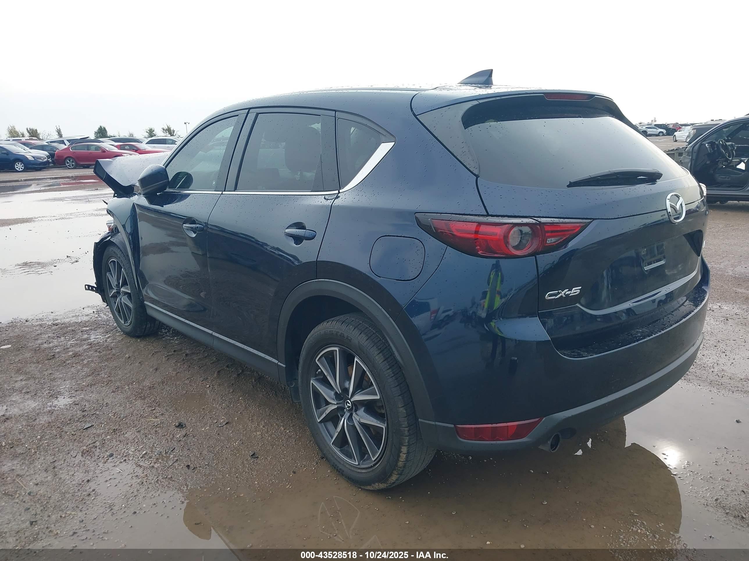 MAZDA CX-5 image 3