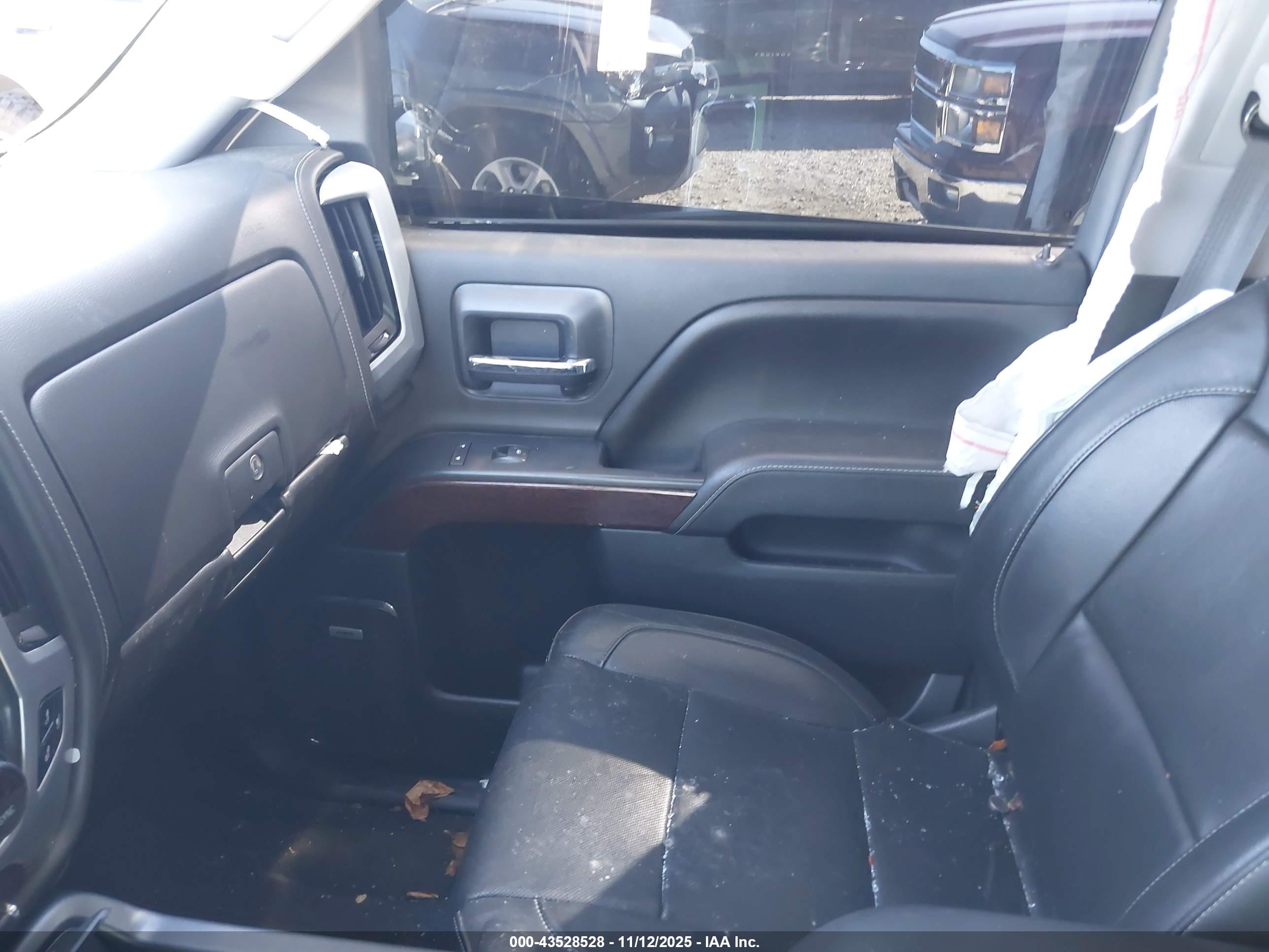 GMC SIERRA image 5