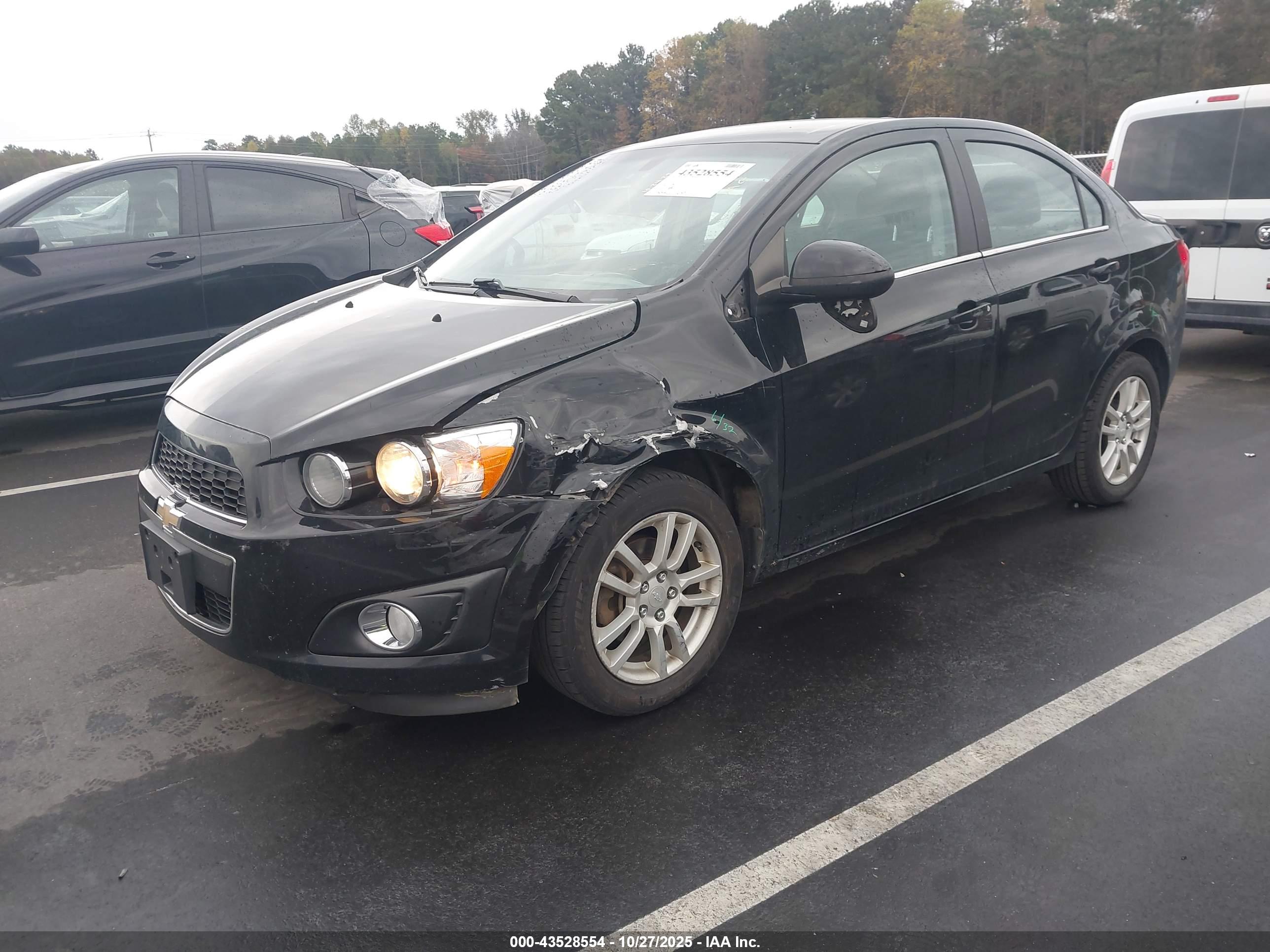 CHEVROLET SONIC image 2