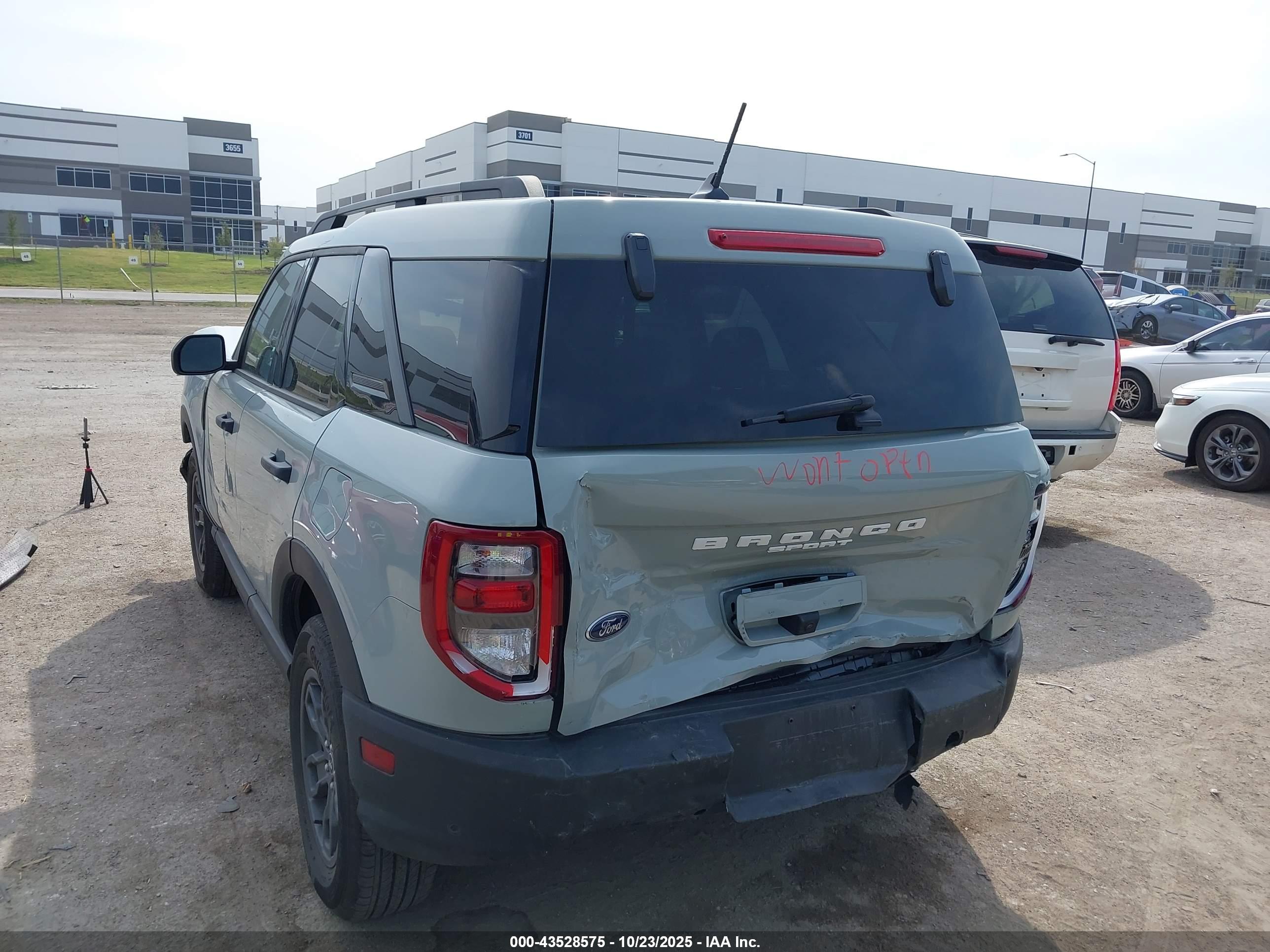 FORD BRONCO image 3