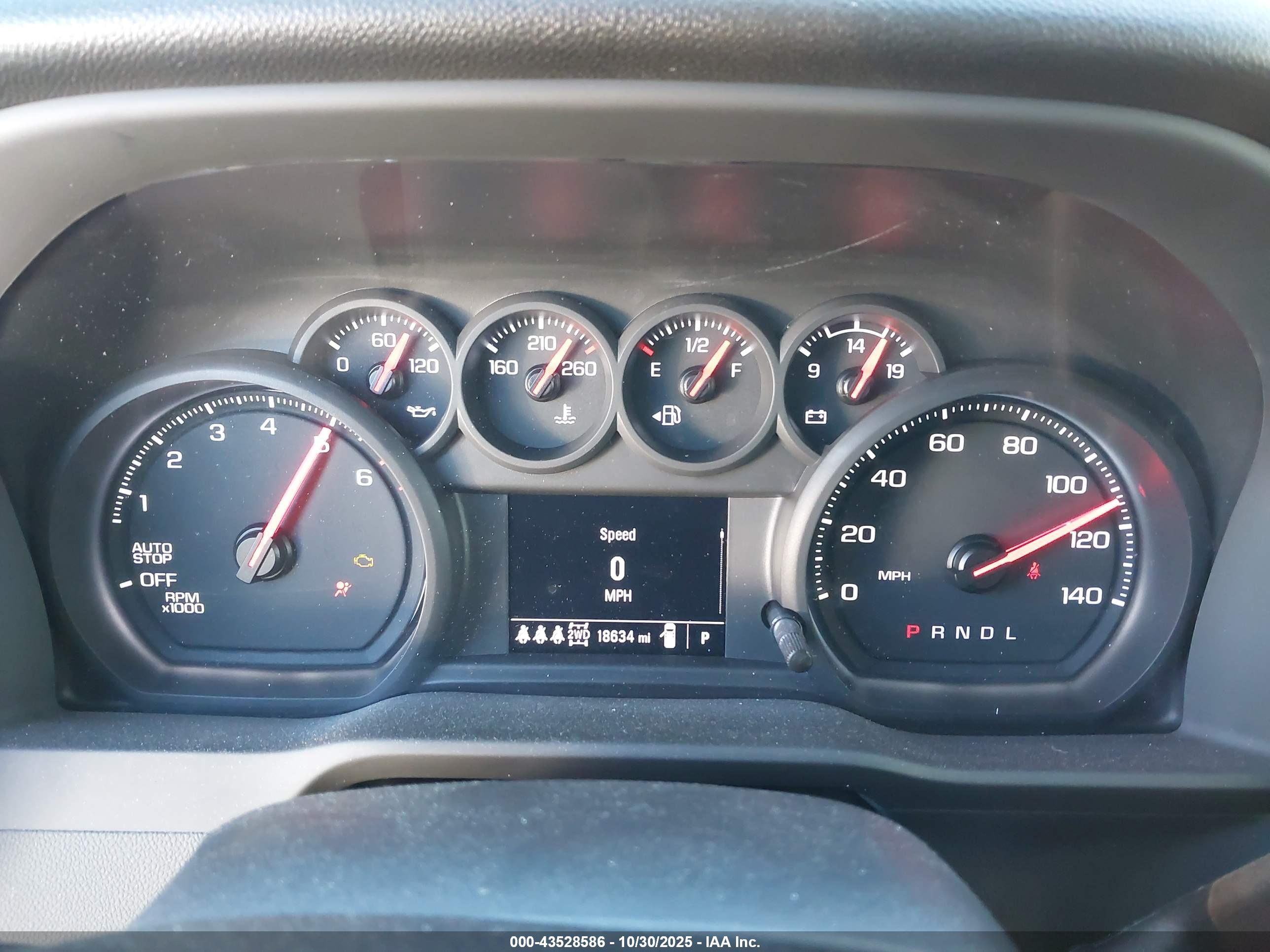 CHEVROLET SILVERADO image 7