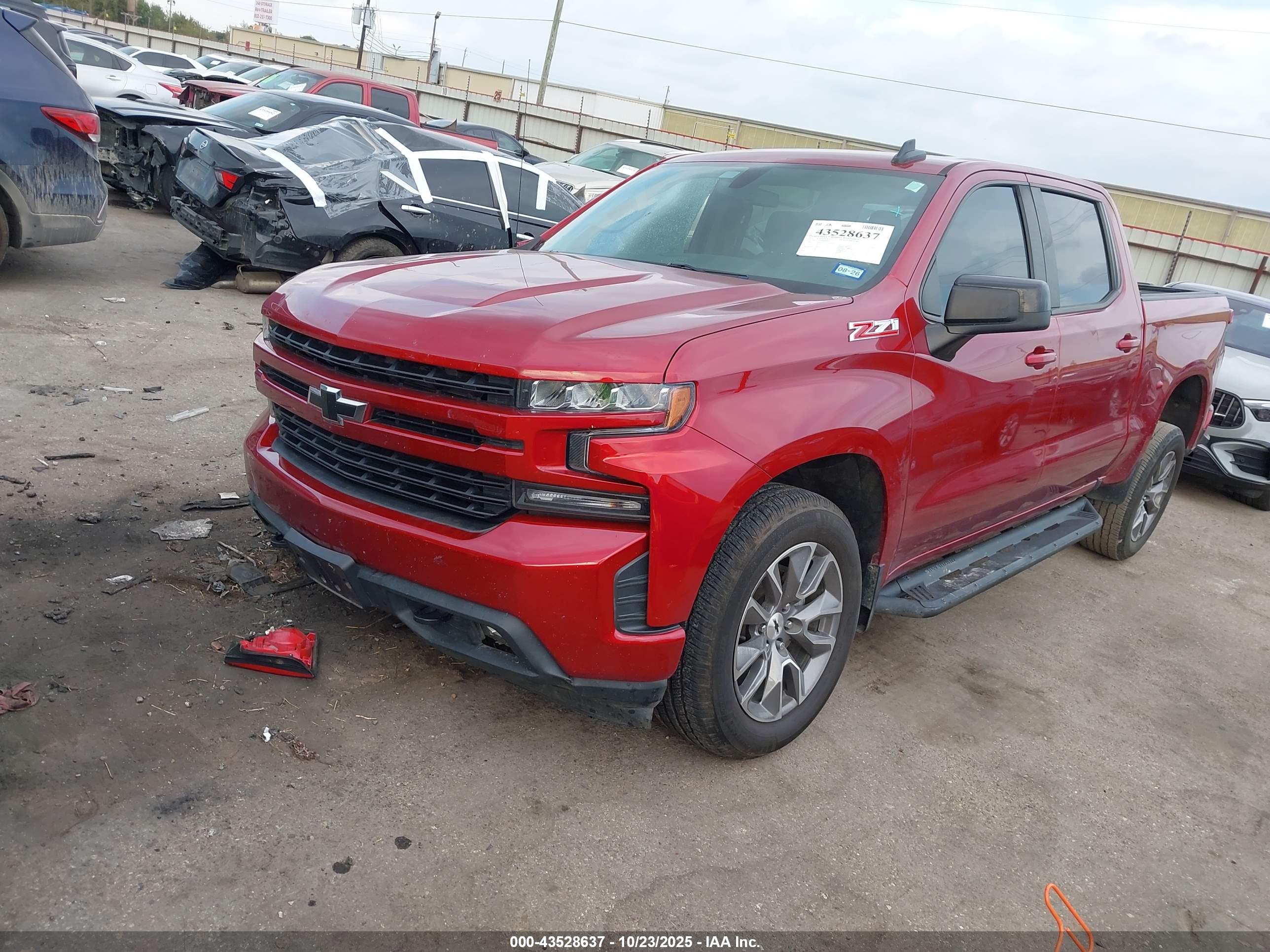 CHEVROLET SILVERADO image 2
