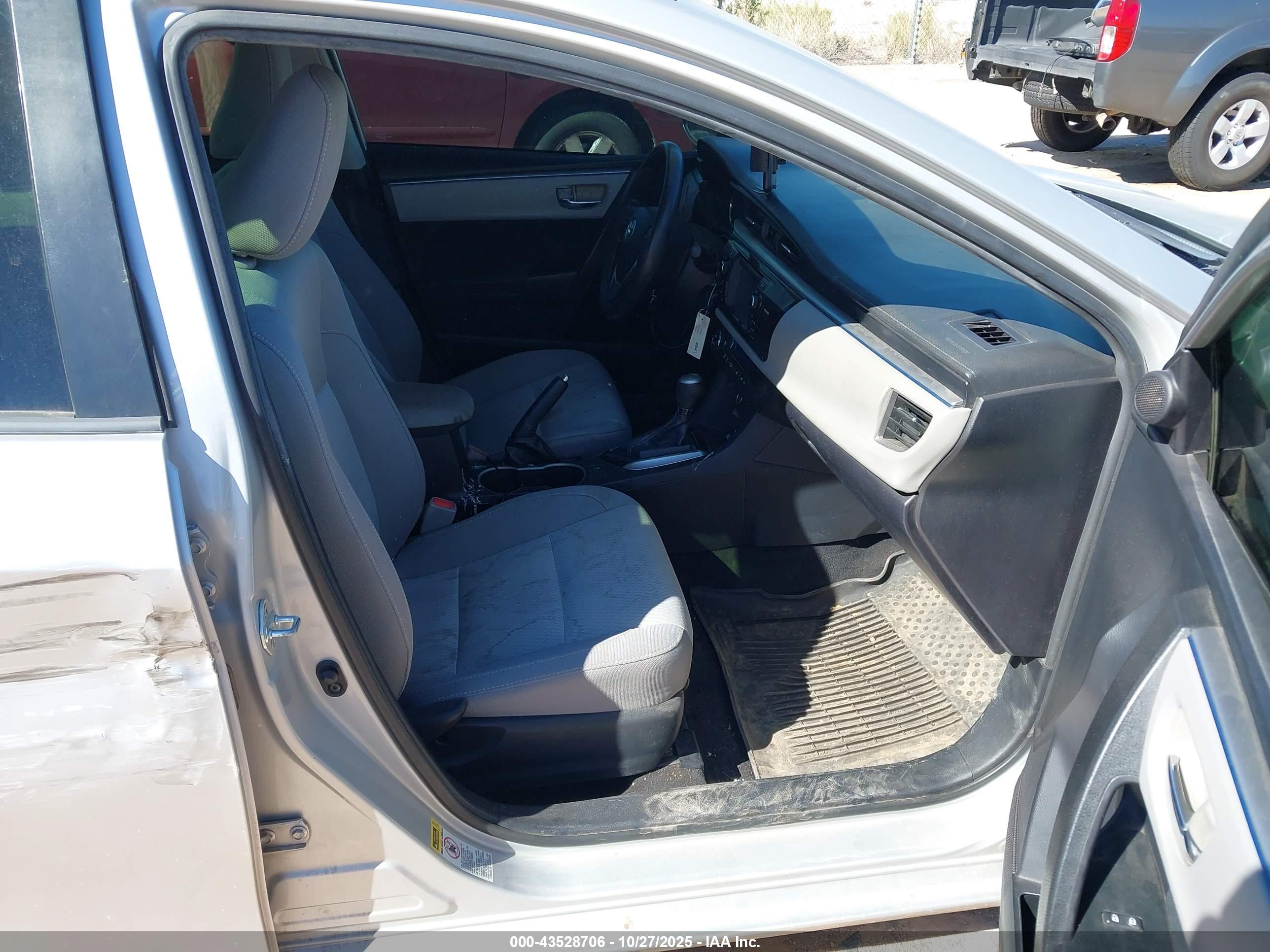 TOYOTA COROLLA image 5