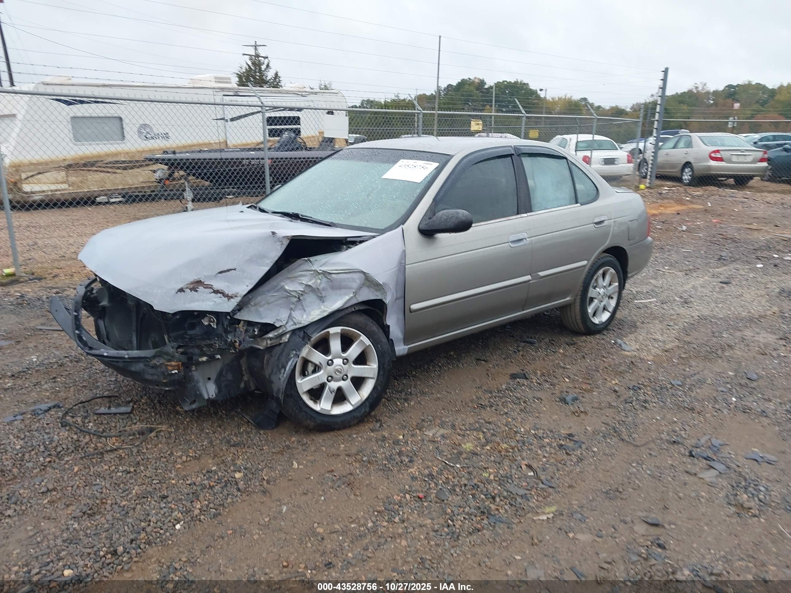 NISSAN SENTRA image 2