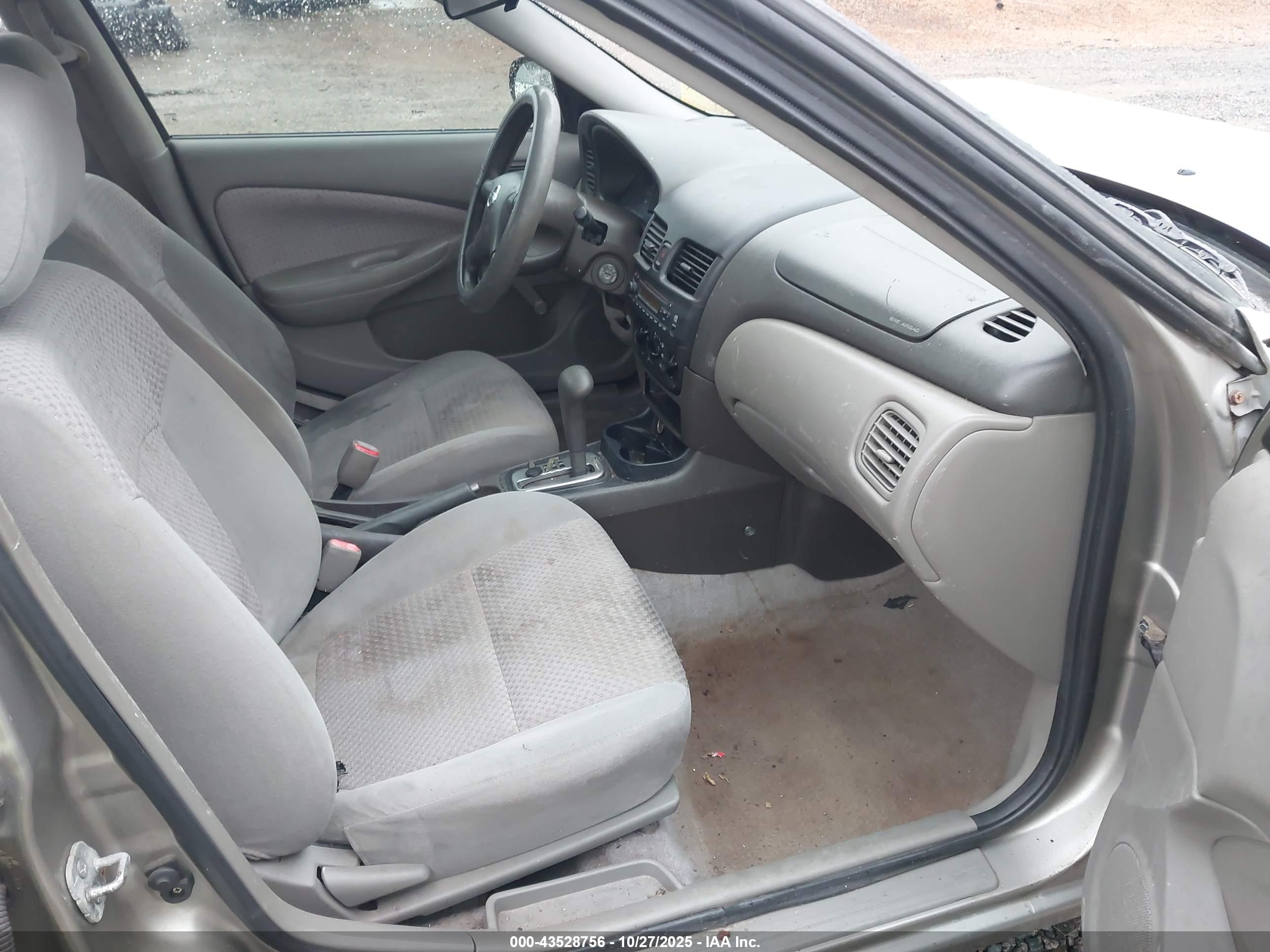 NISSAN SENTRA image 5