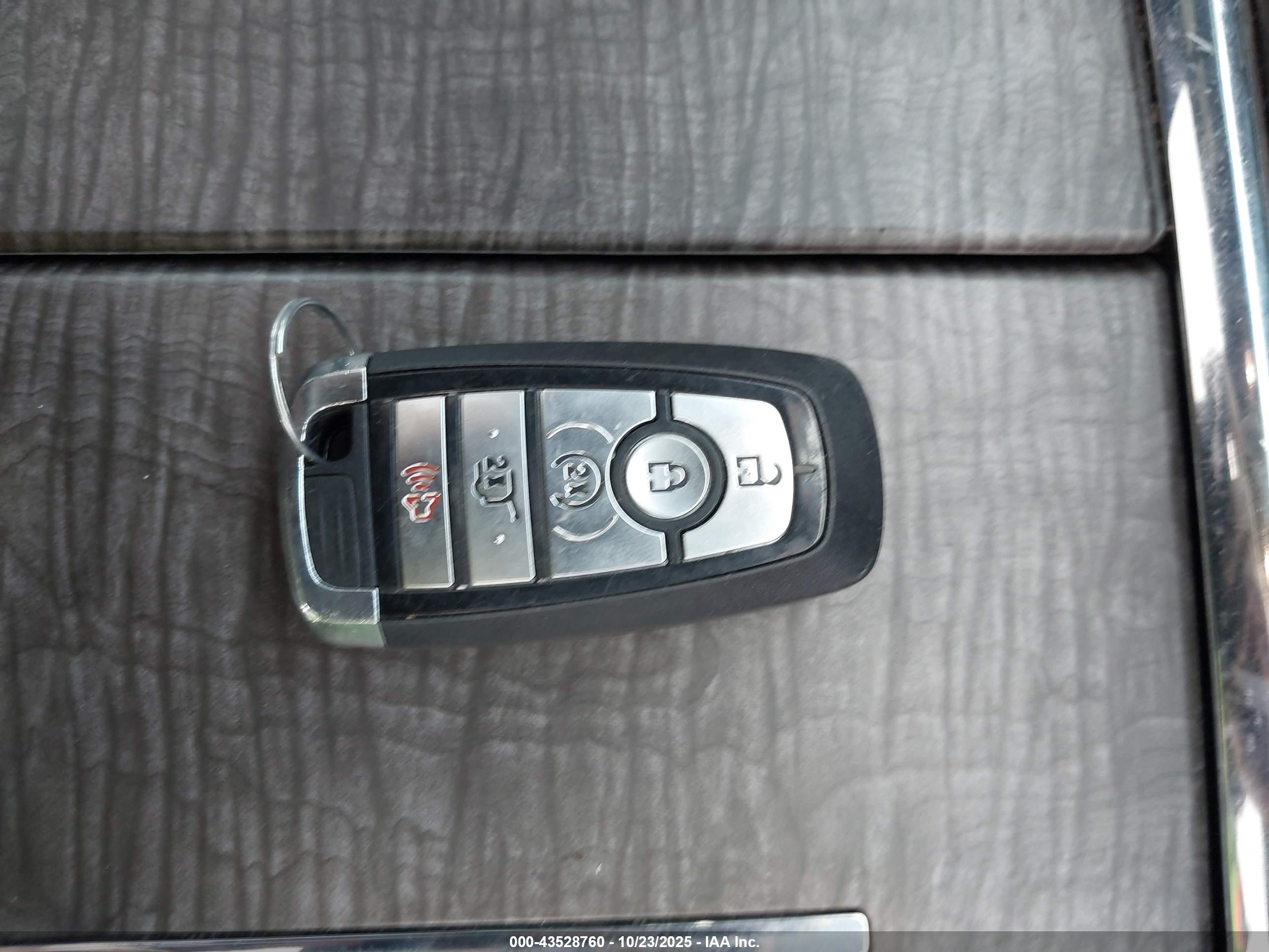 FORD EXPEDITION image 11